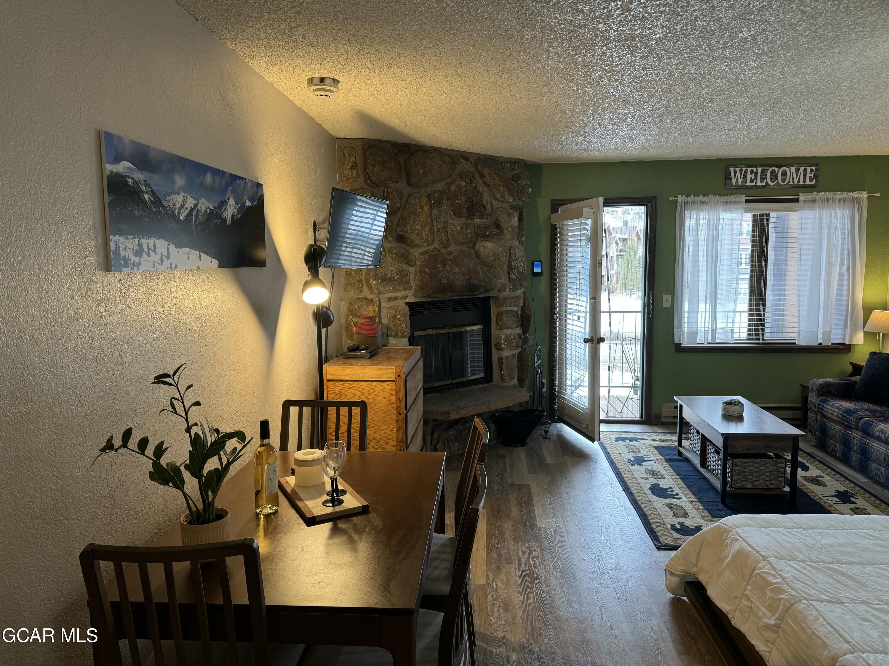 62927 US HWY 40 546 (Door 560)