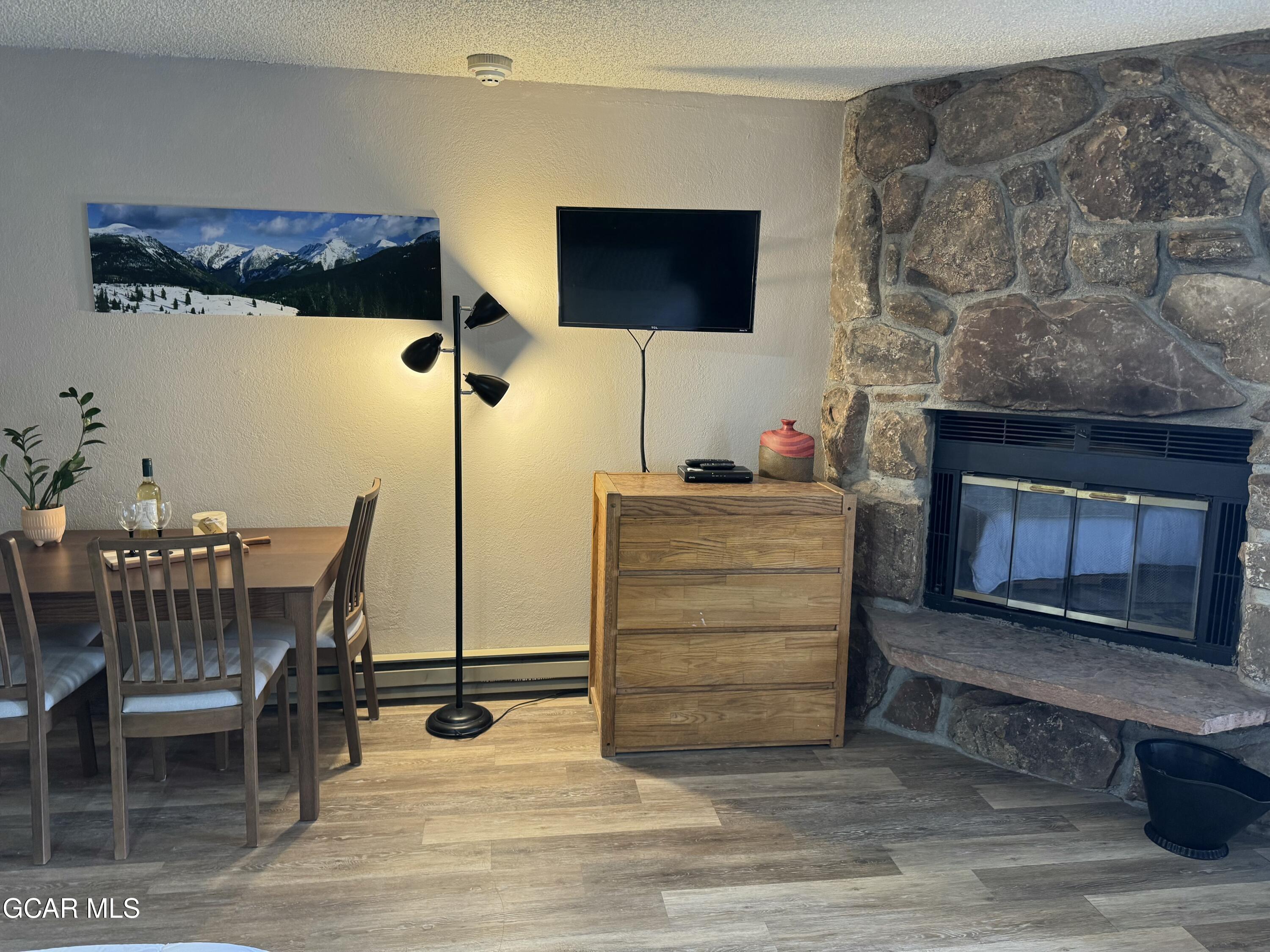 62927 US HWY 40 546 (Door 560)