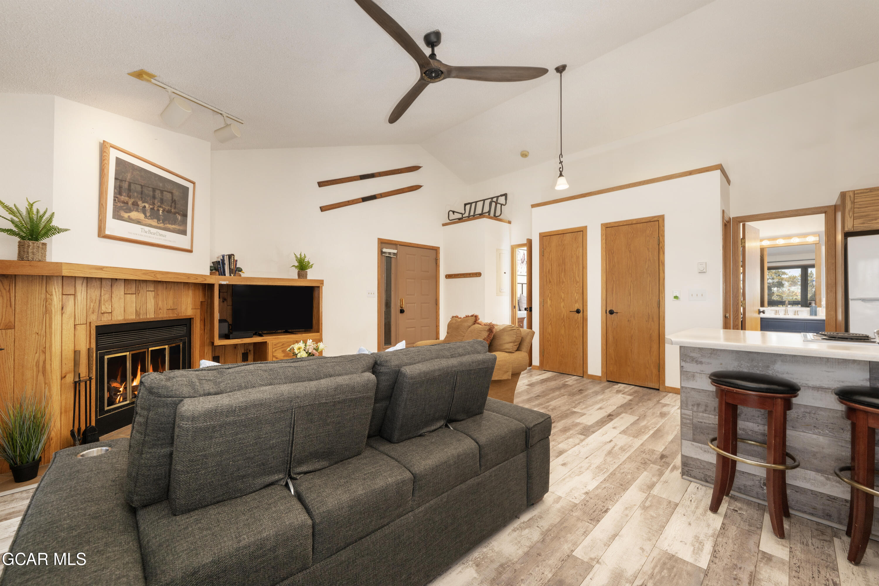 100 Bryant Boulevard #11