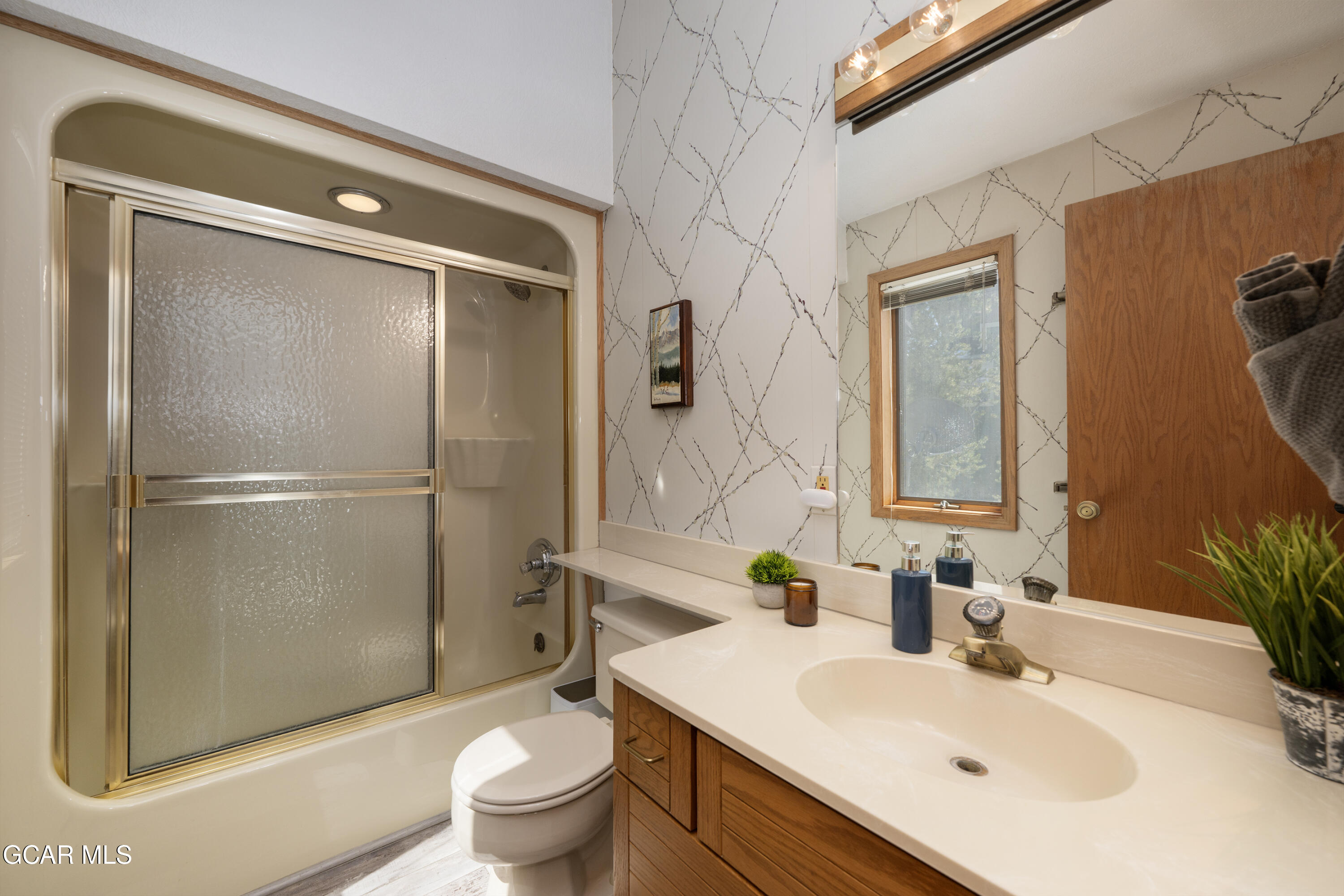 100 Bryant Boulevard #11