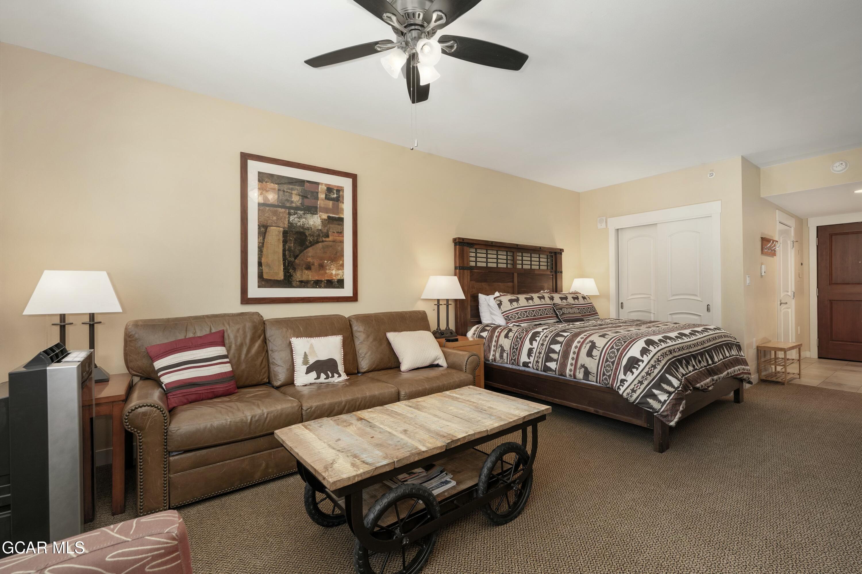 580 Drive #4571-4573