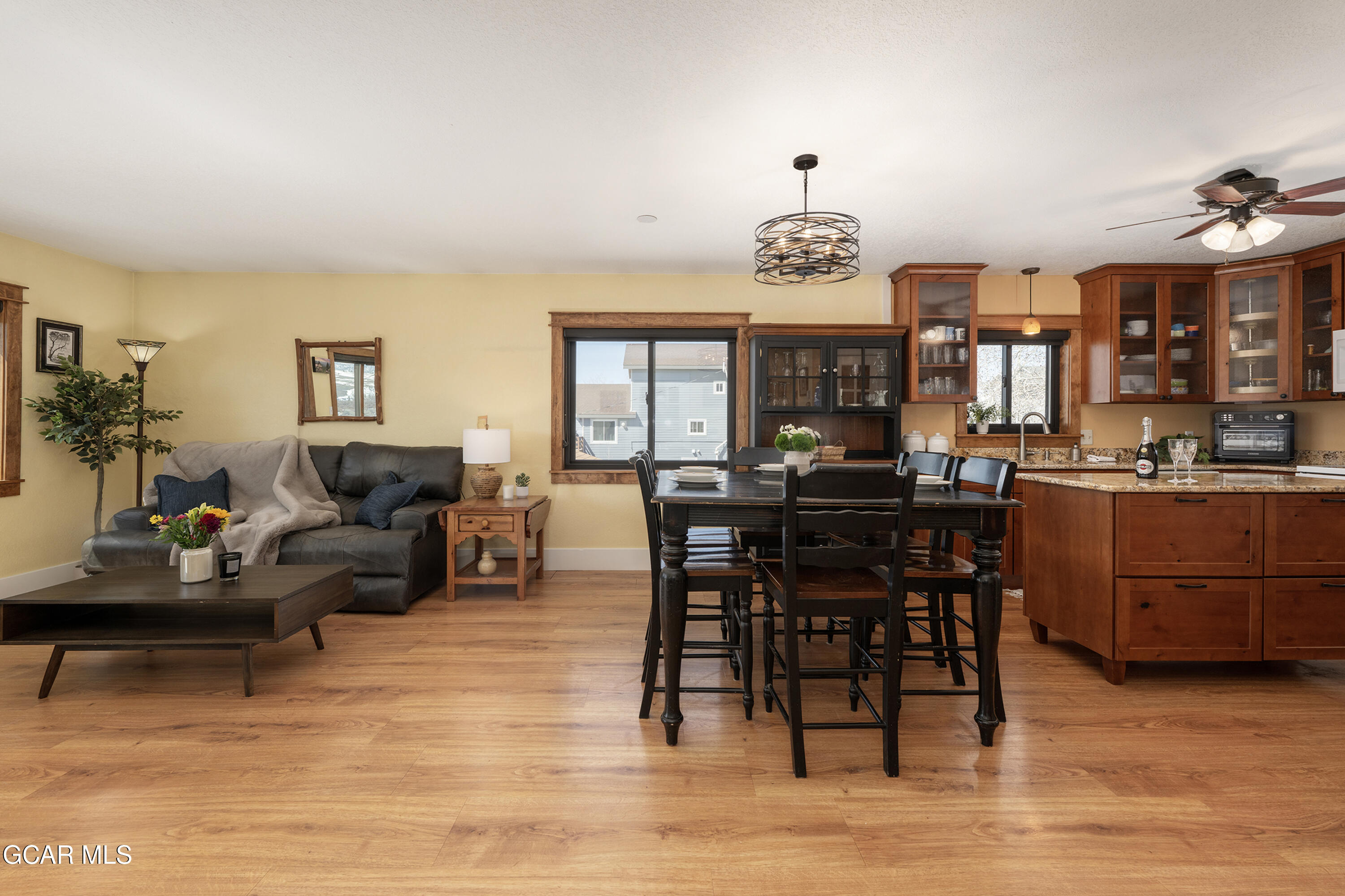 758 East TOPAZ Avenue