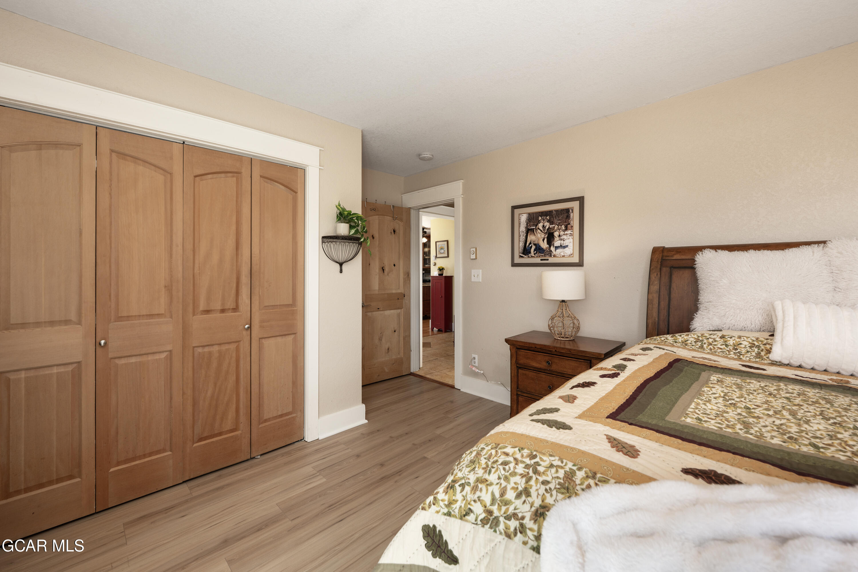 758 East TOPAZ Avenue