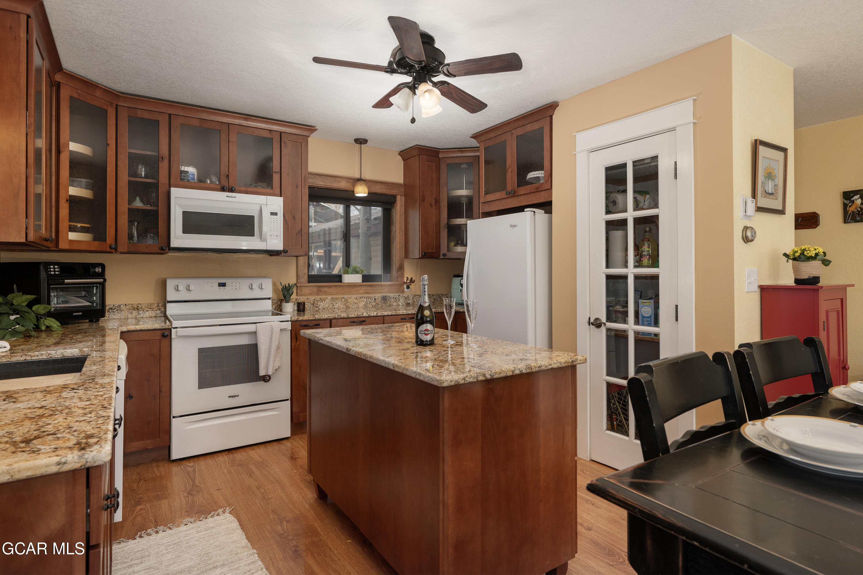 758 East TOPAZ Avenue