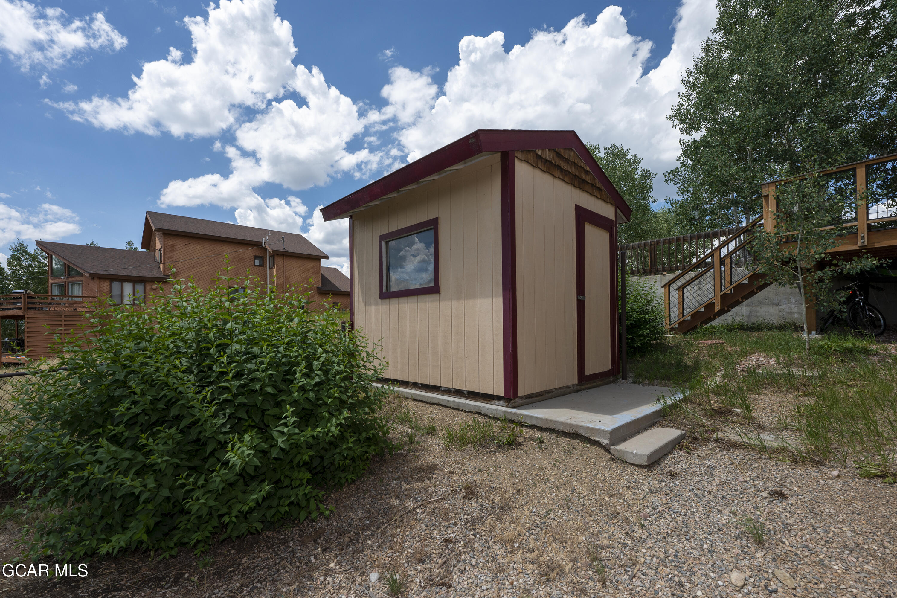 758 East TOPAZ Avenue