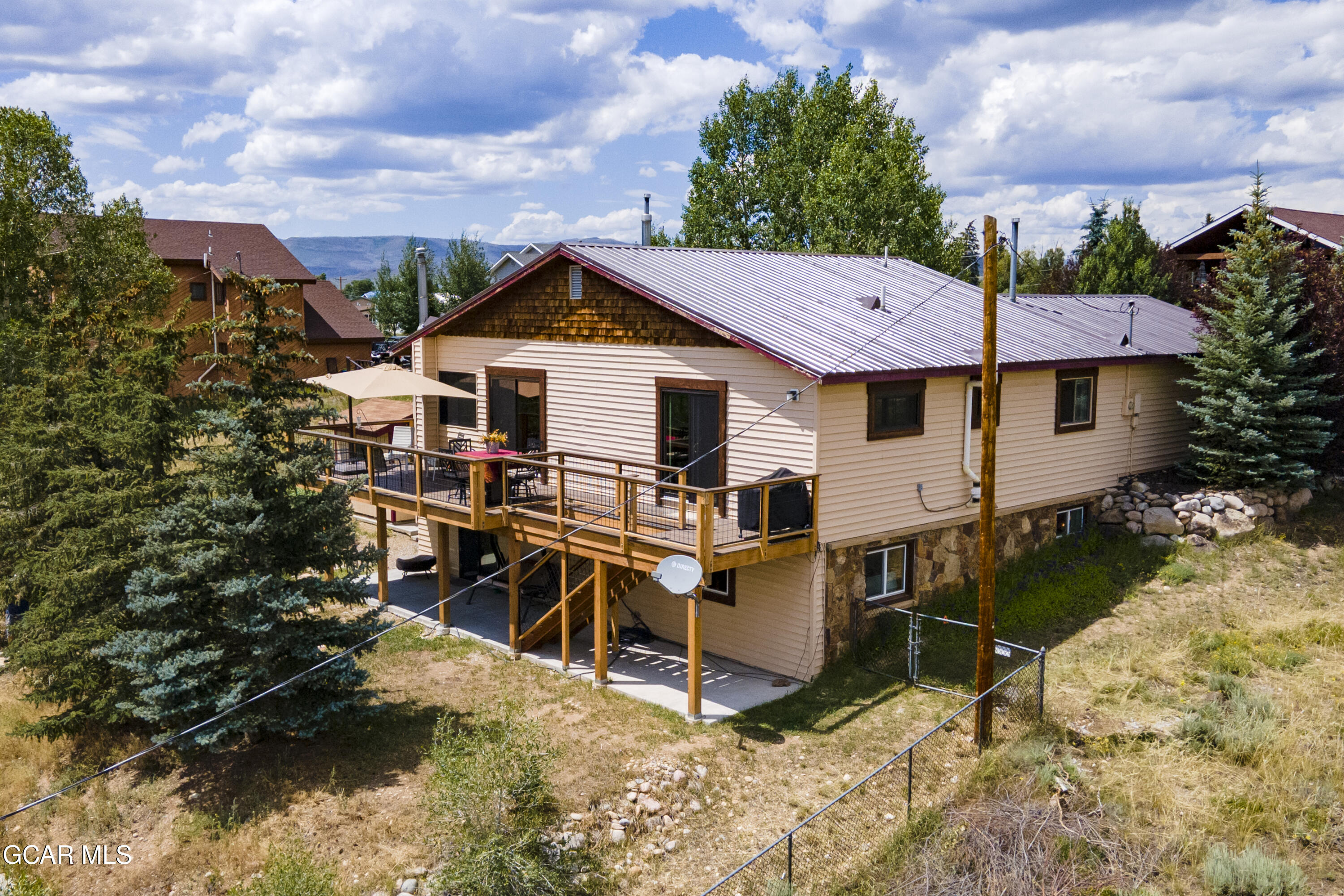 758 East TOPAZ Avenue