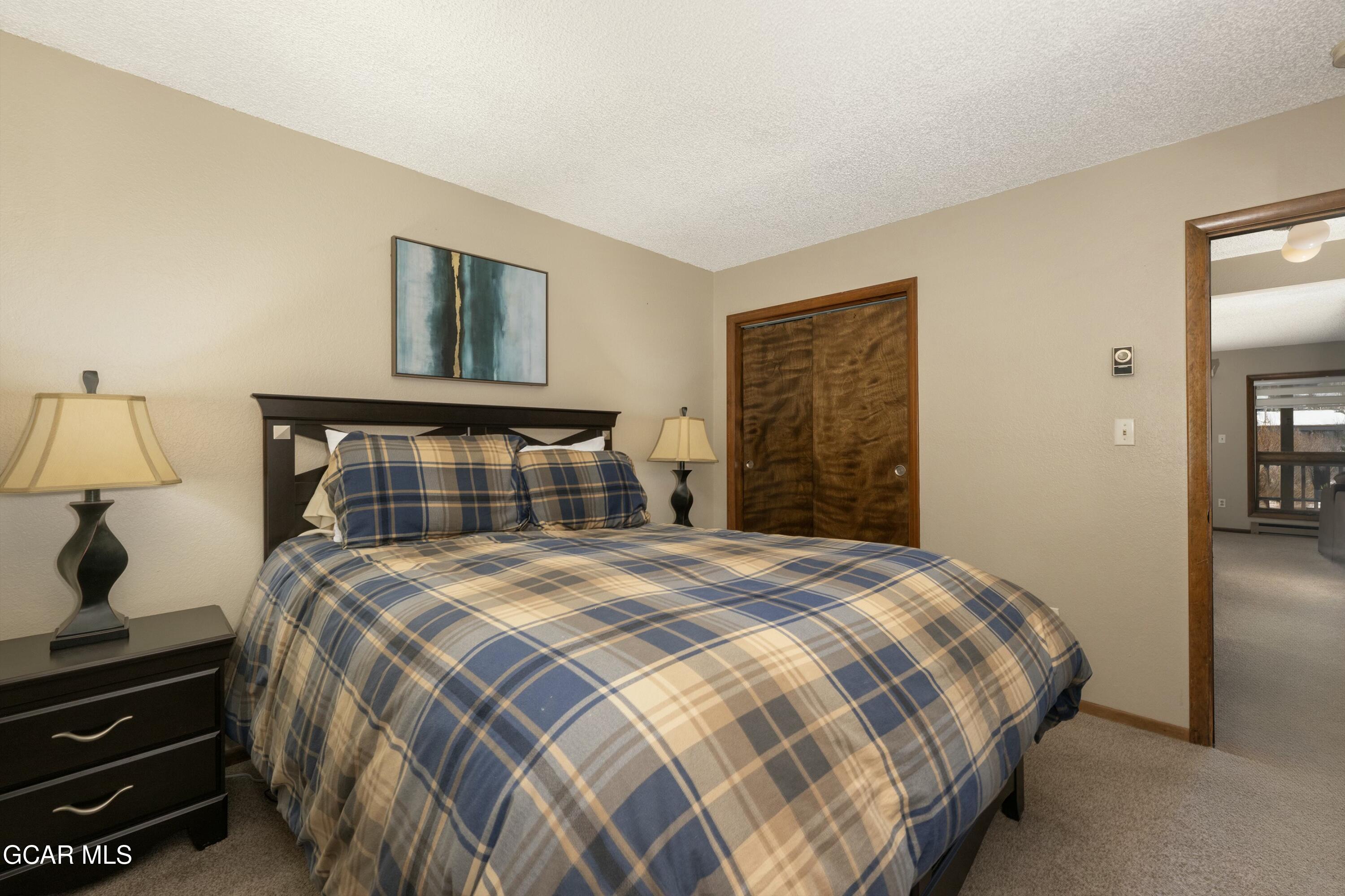 300 Sterling Way 4 (Perry)
