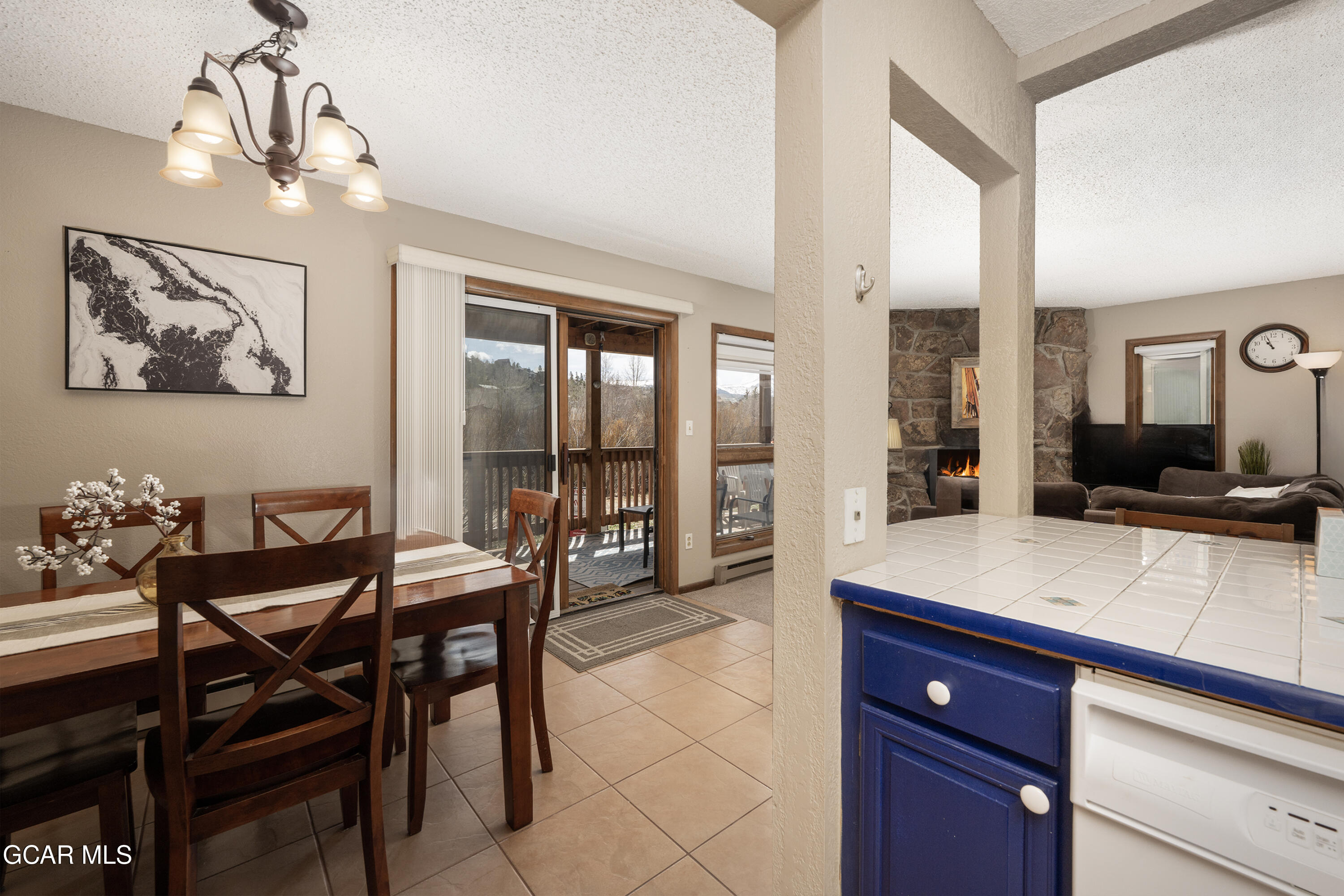 300 Sterling Way 4 (Perry)
