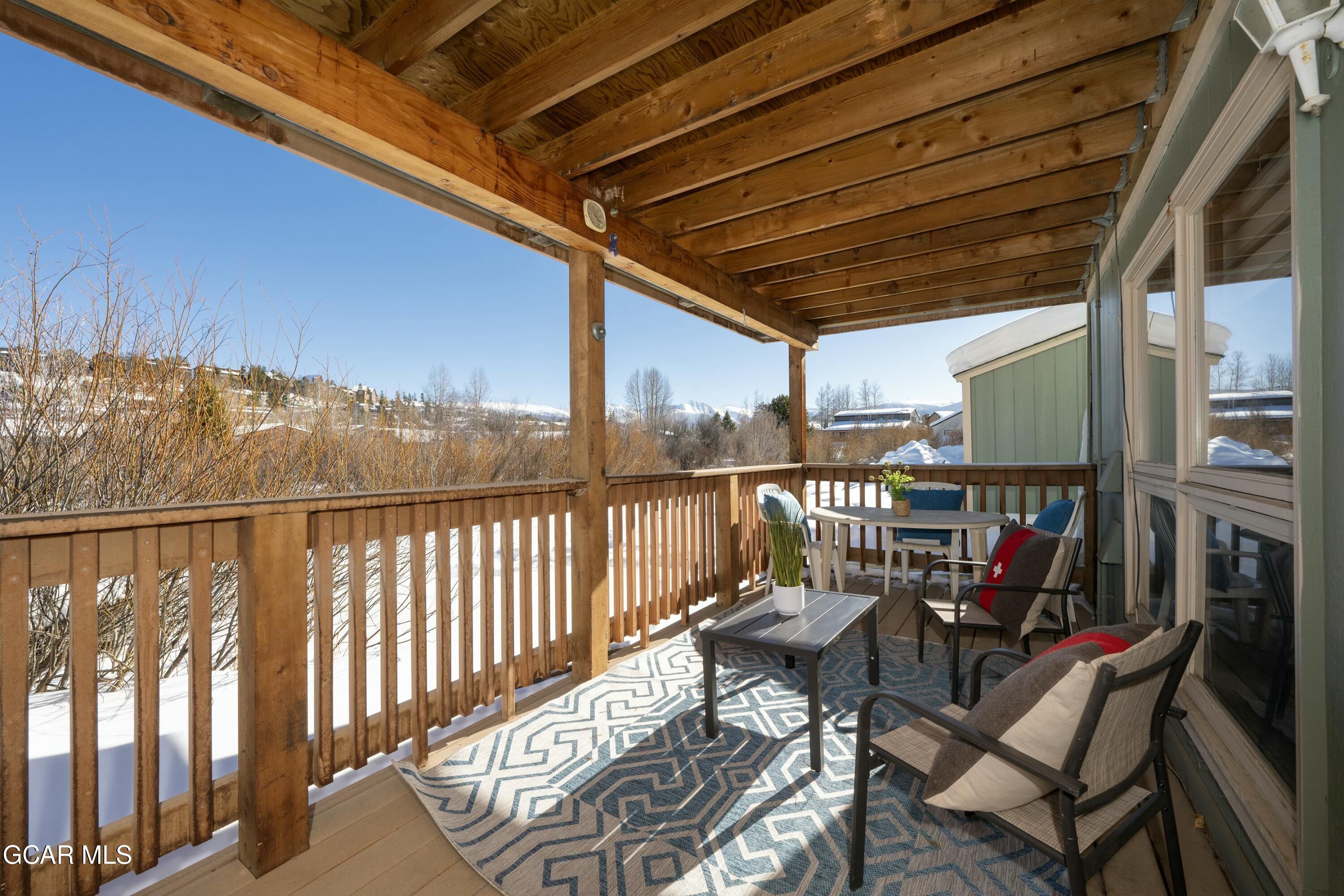 300 Sterling Way 4 (Perry)