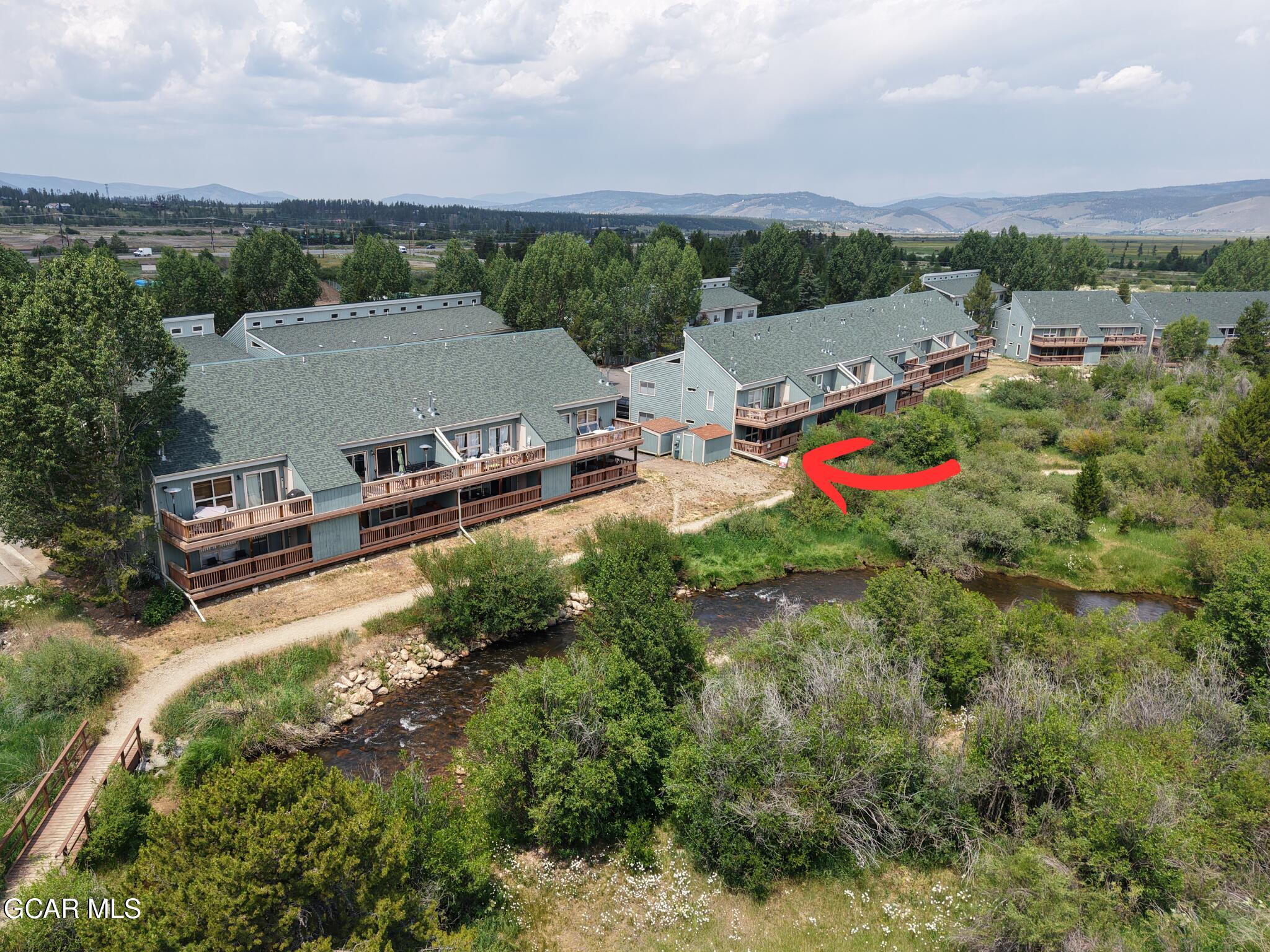 300 Sterling Way 4 (Perry)
