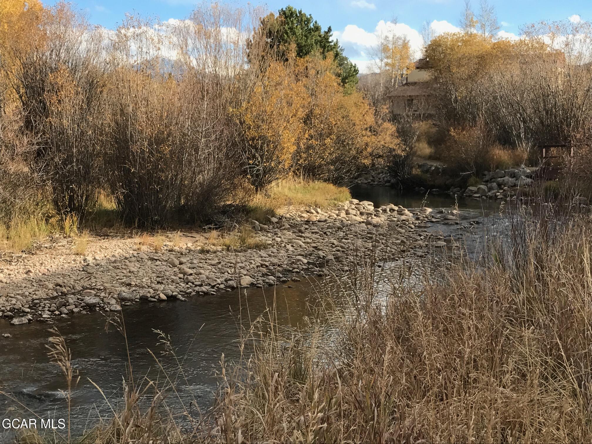 300 Sterling Way 4 (Perry)