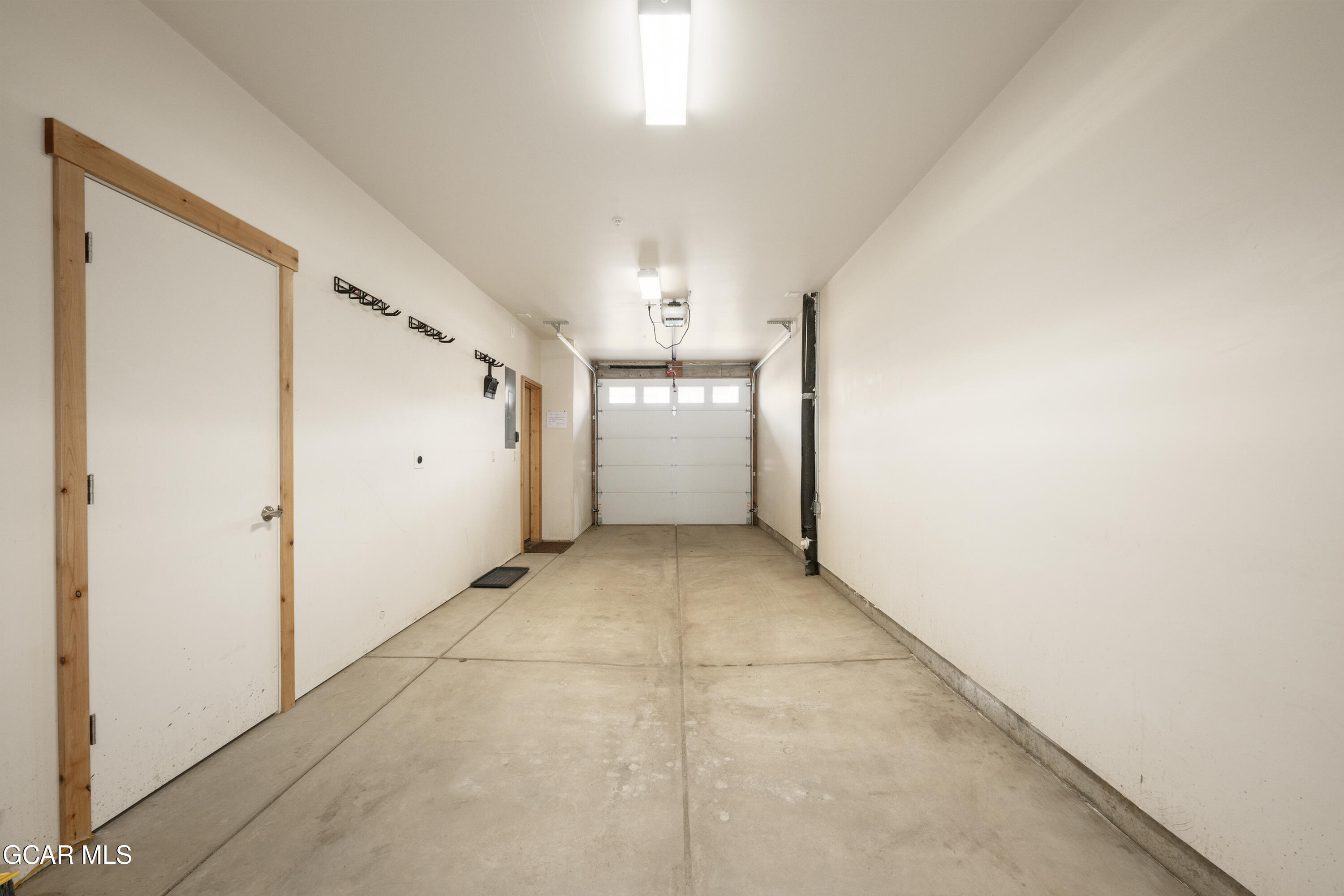 288 Lions Gate Drive