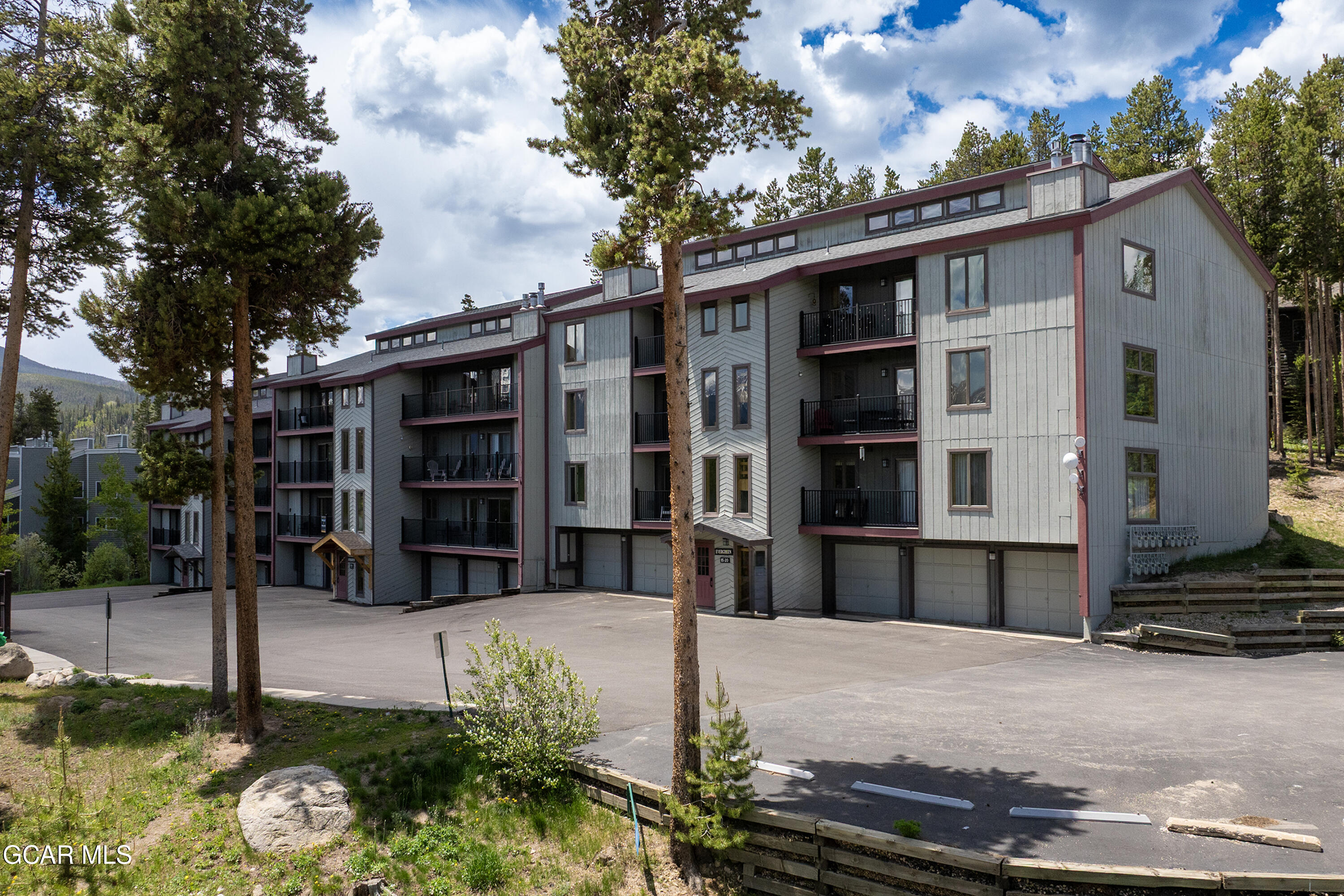 141 Forest Trail #16