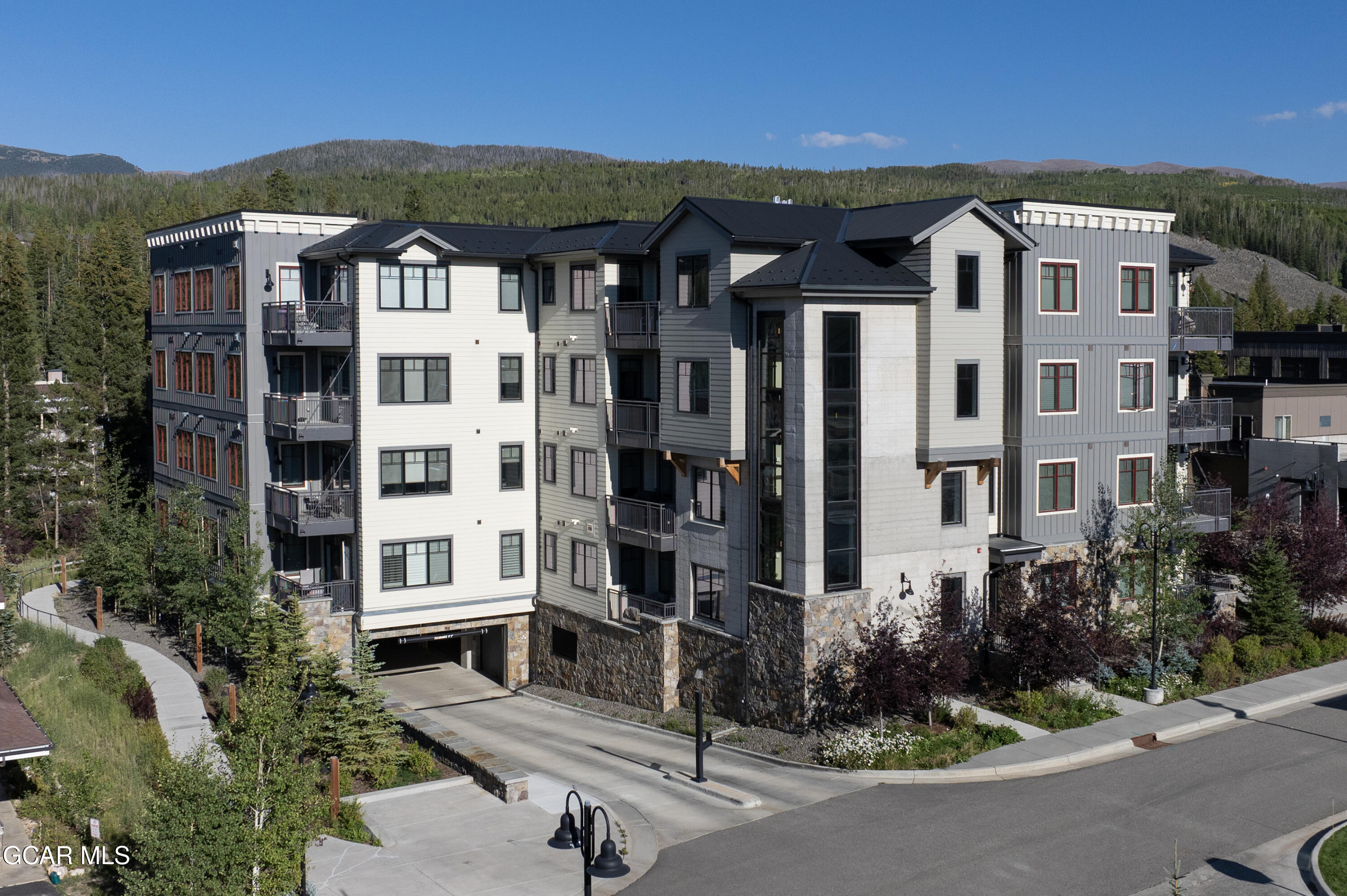 400 Baker Drive #TE-204