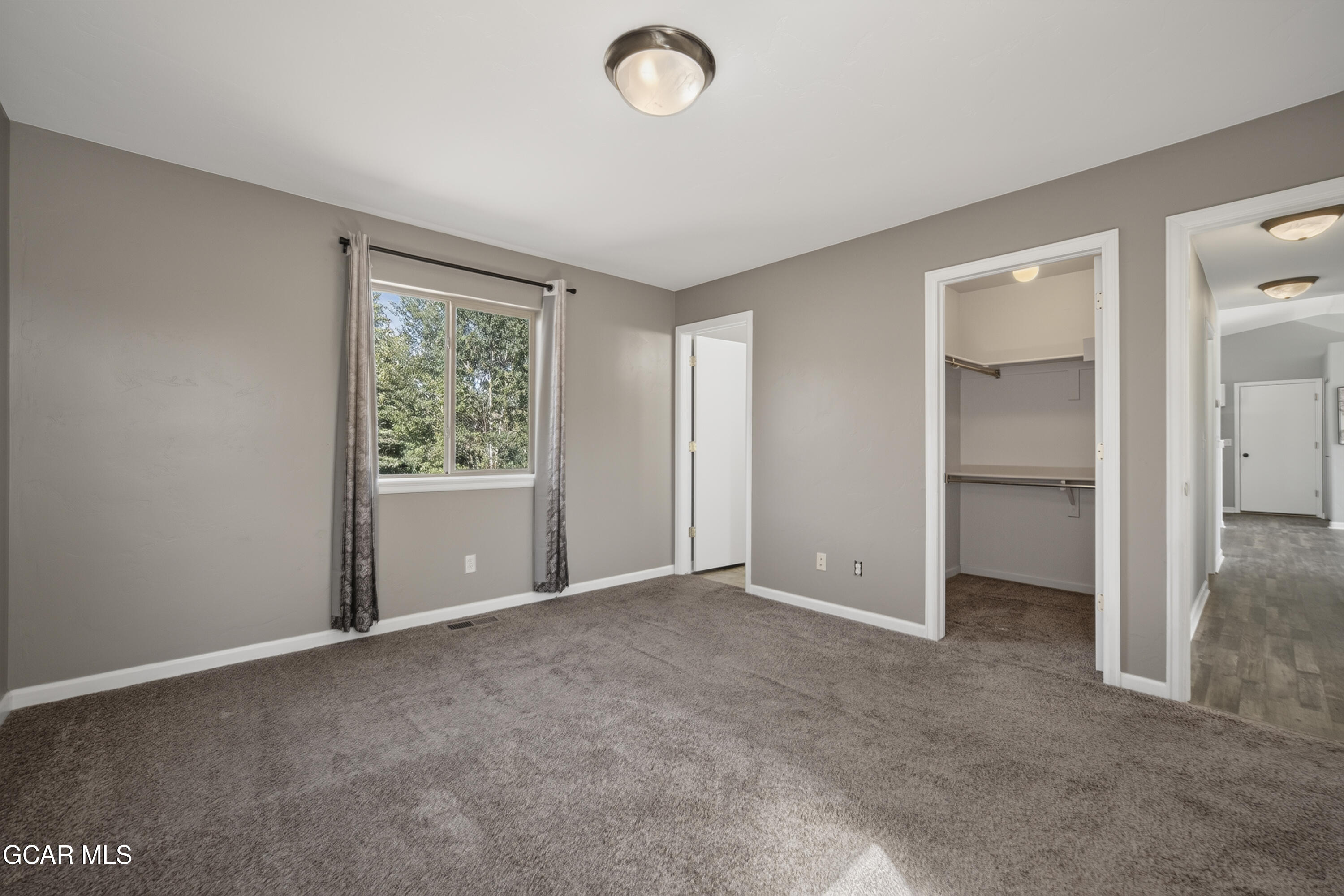 416 East Cedar Avenue