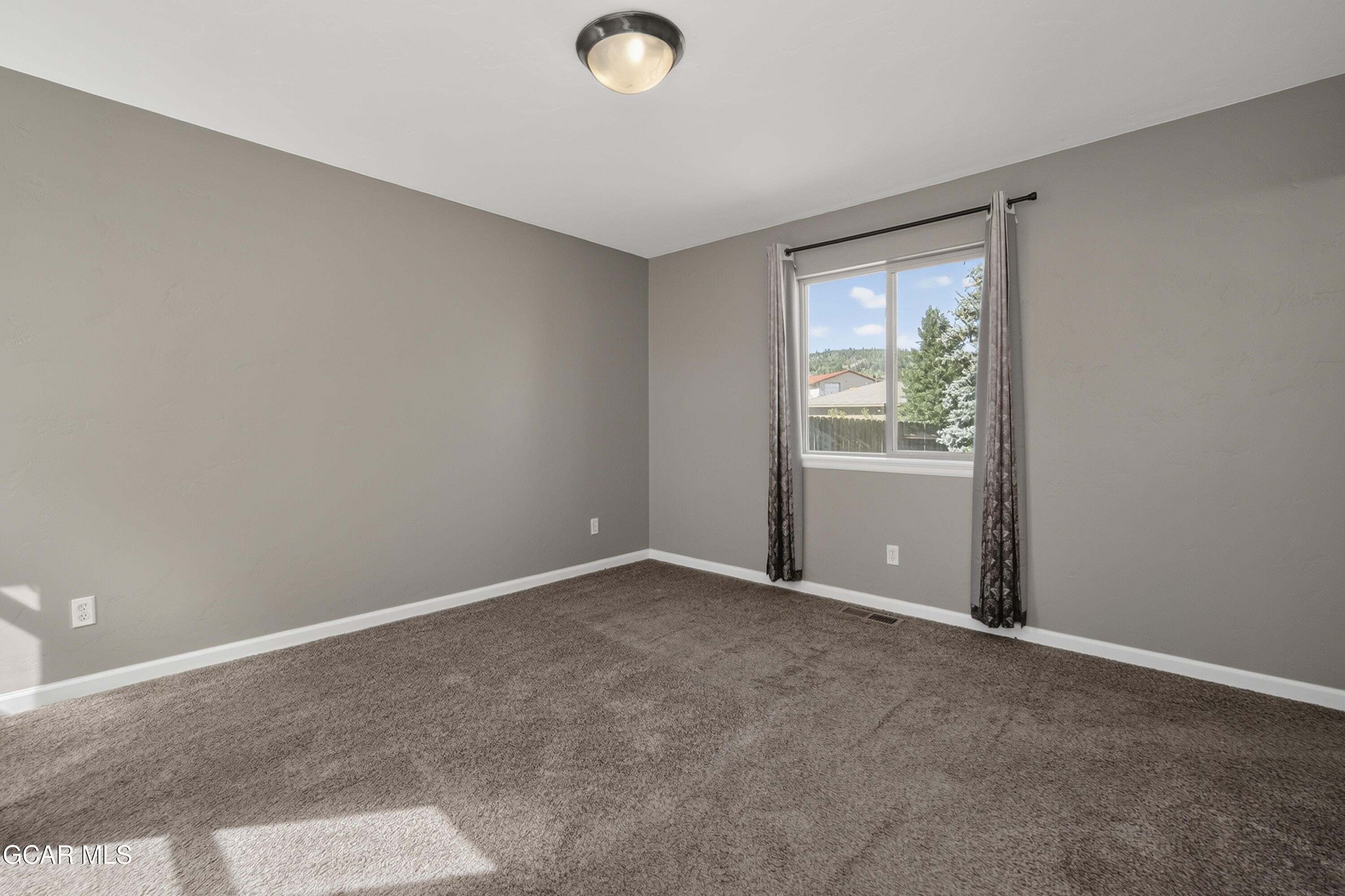 416 East Cedar Avenue