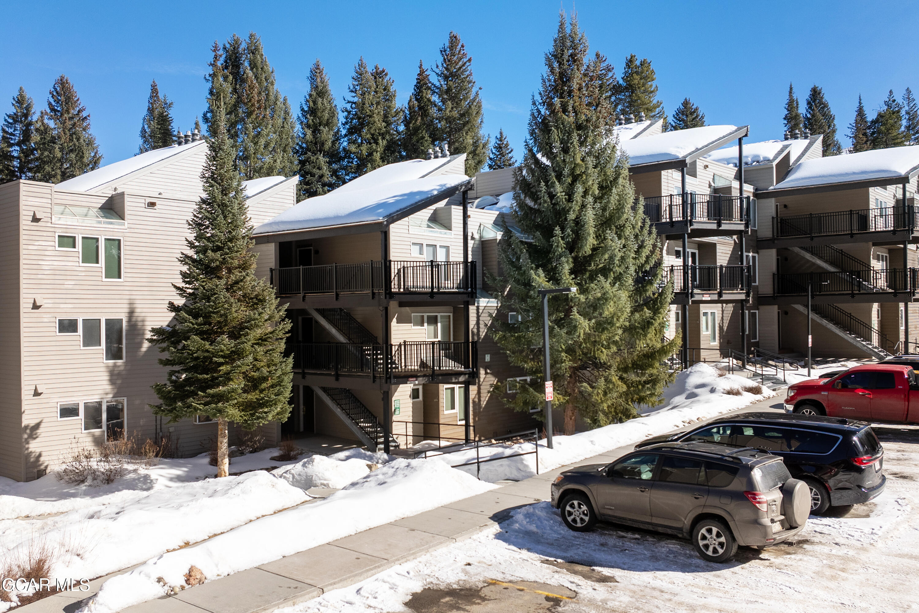 477 Iron Horse Way H2408