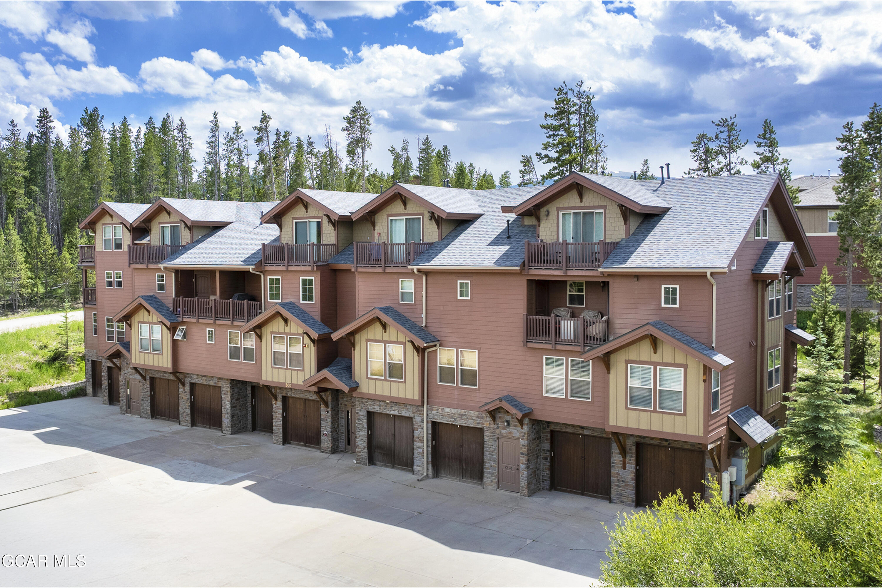 300 Bryant Boulevard #32