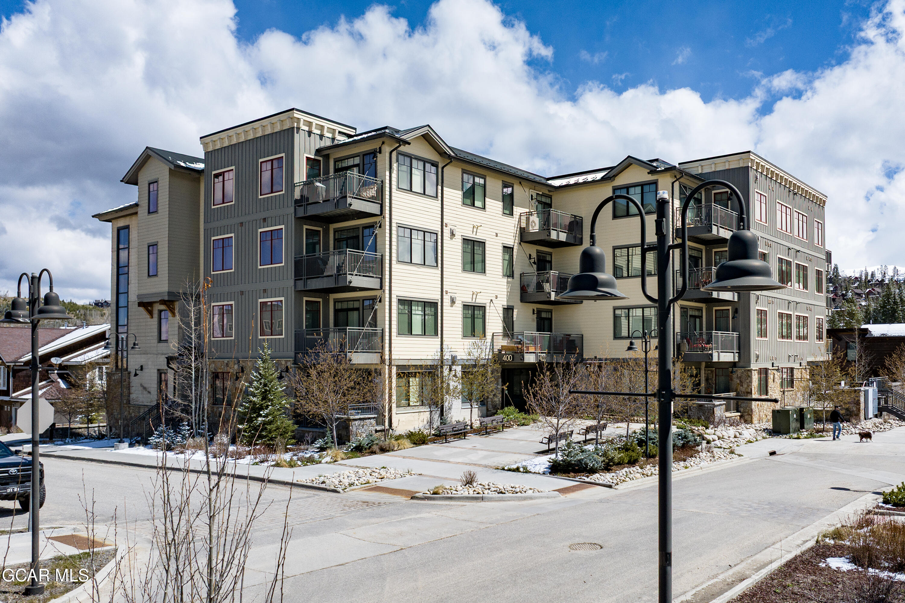 400 Baker Drive TE-206