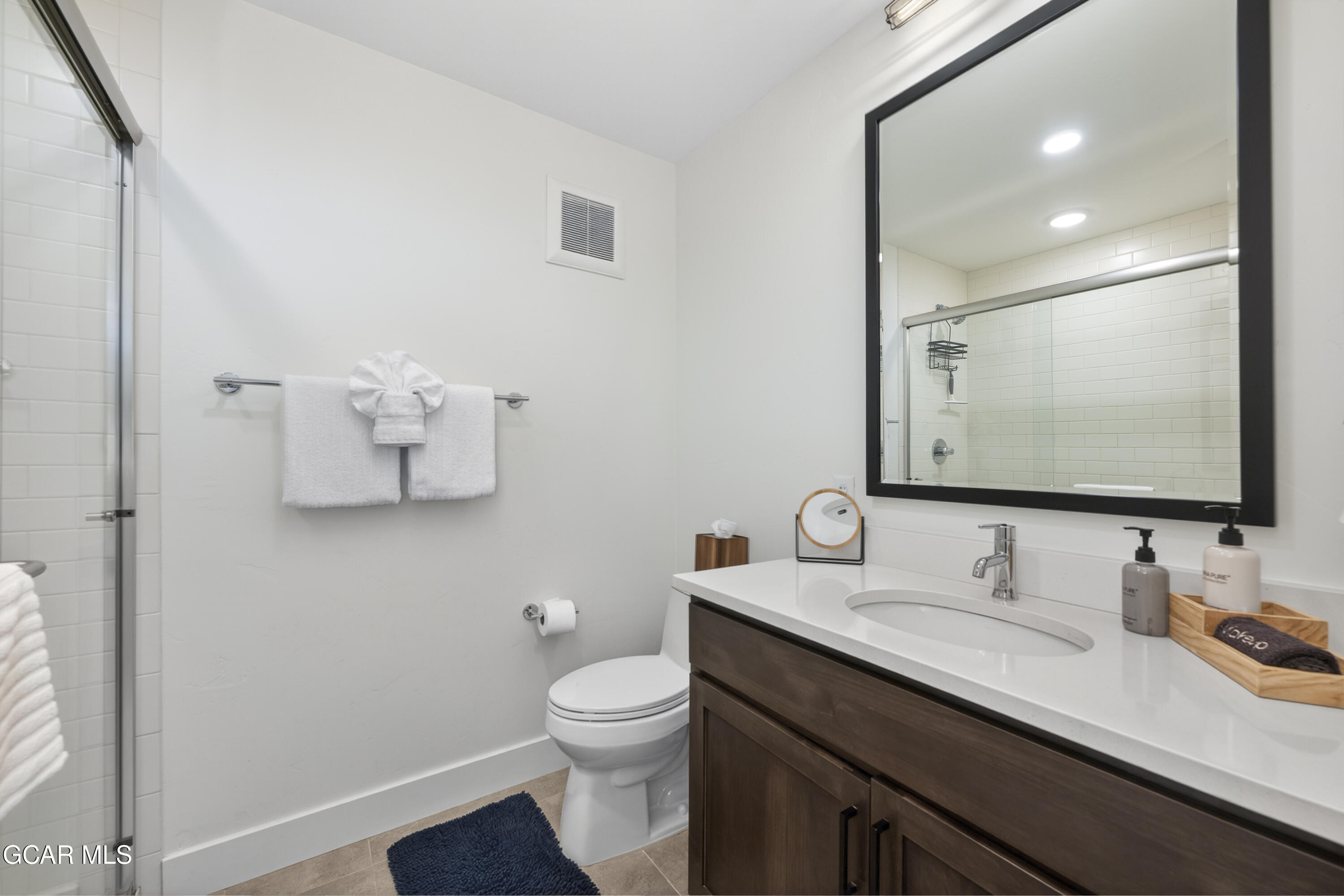 400 Baker Drive TE-206