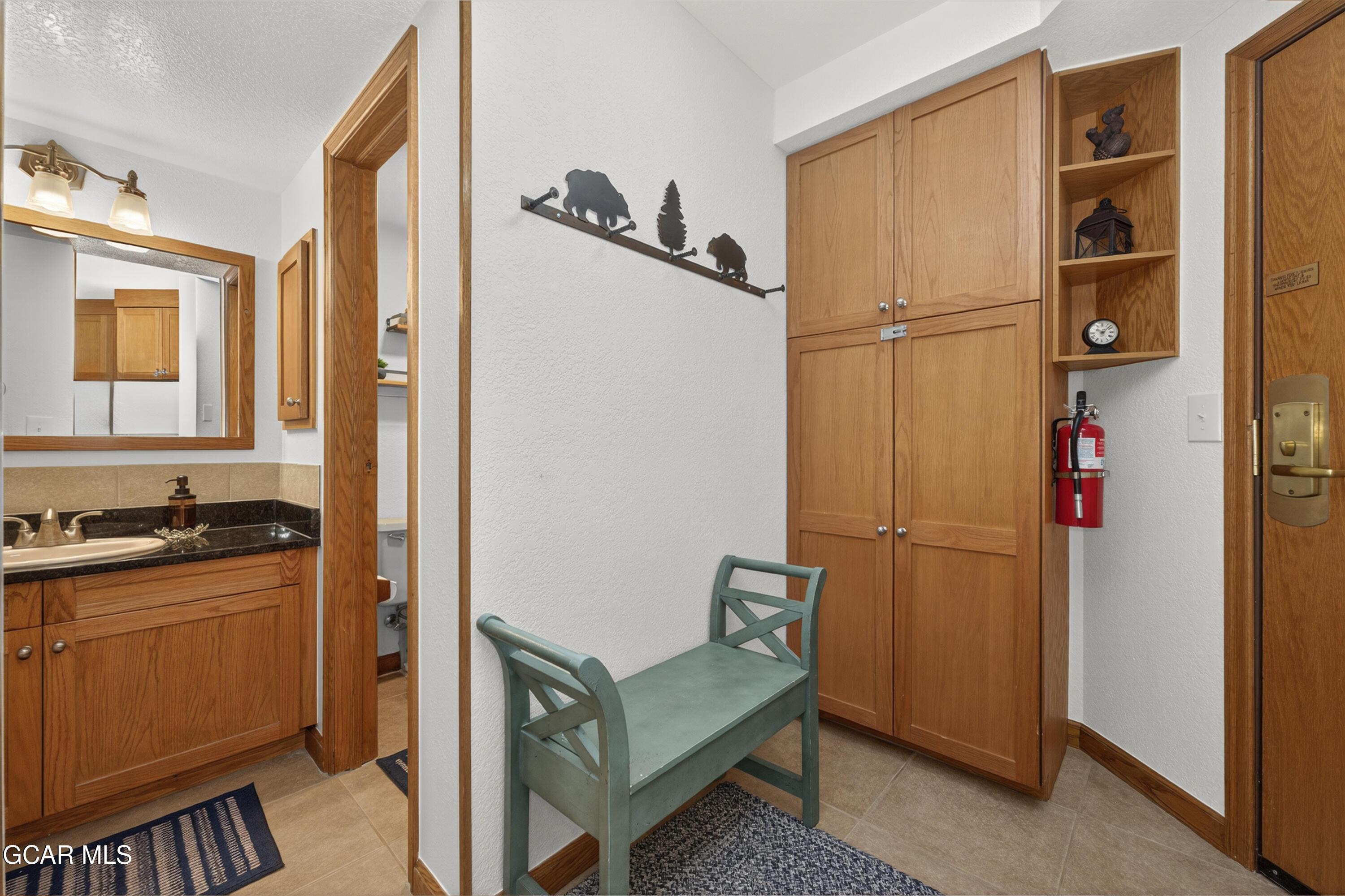 310 Iron Horse Way D3044