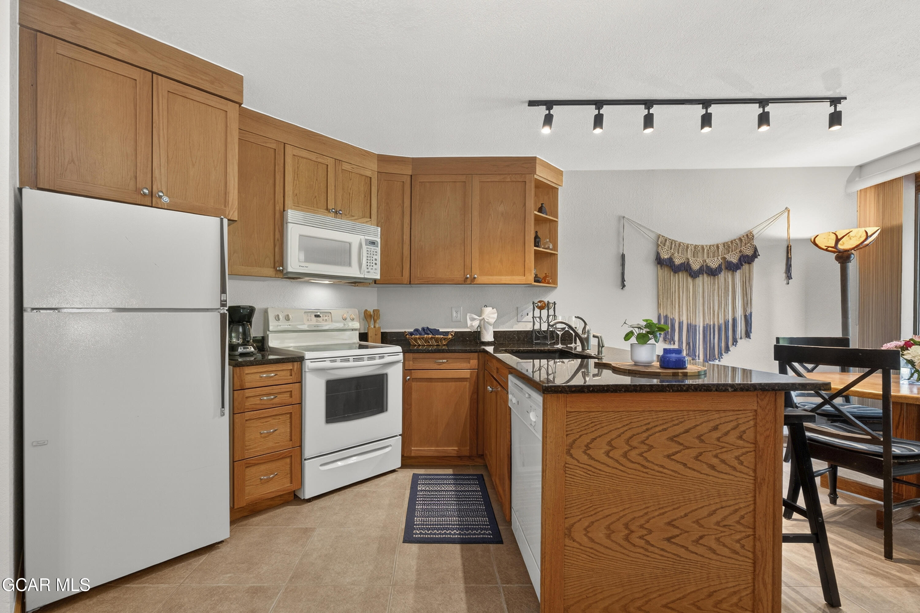 310 Iron Horse Way D3044
