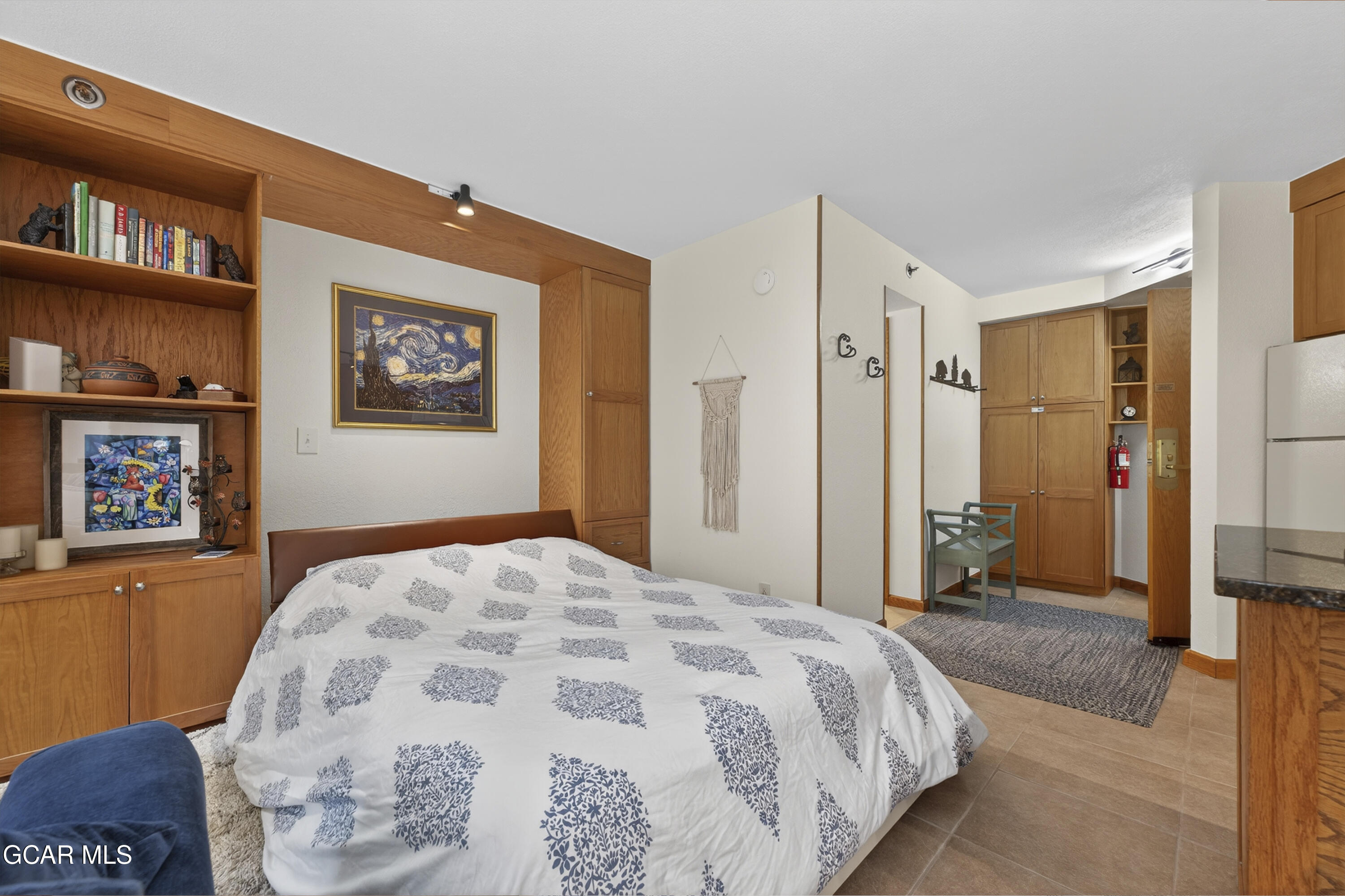 310 Iron Horse Way D3044
