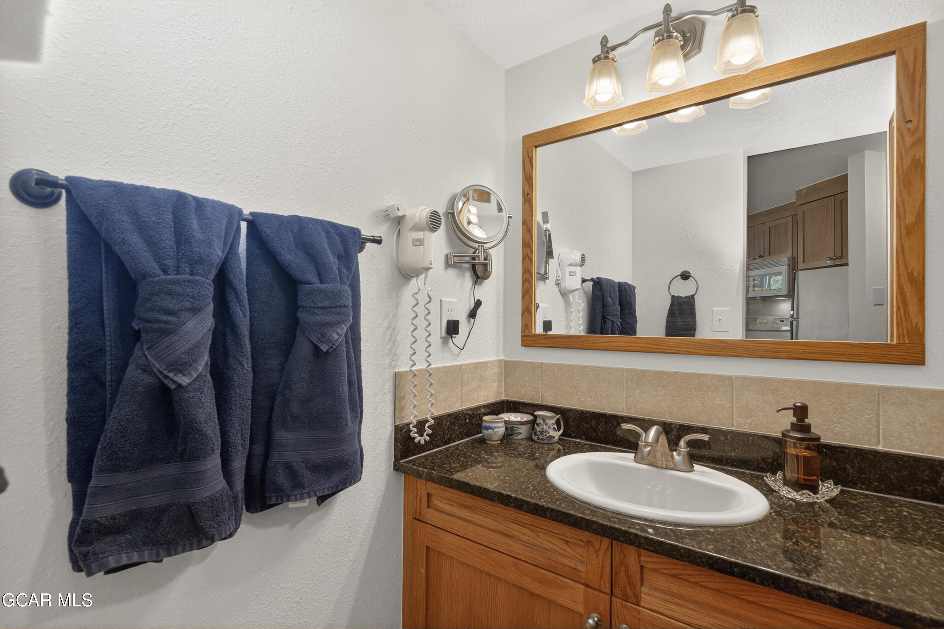 310 Iron Horse Way D3044