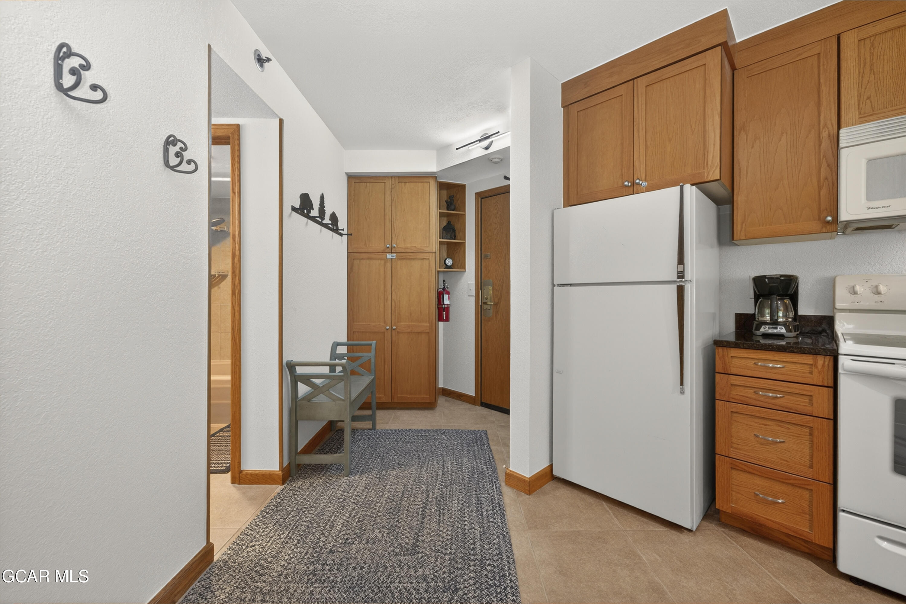 310 Iron Horse Way D3044