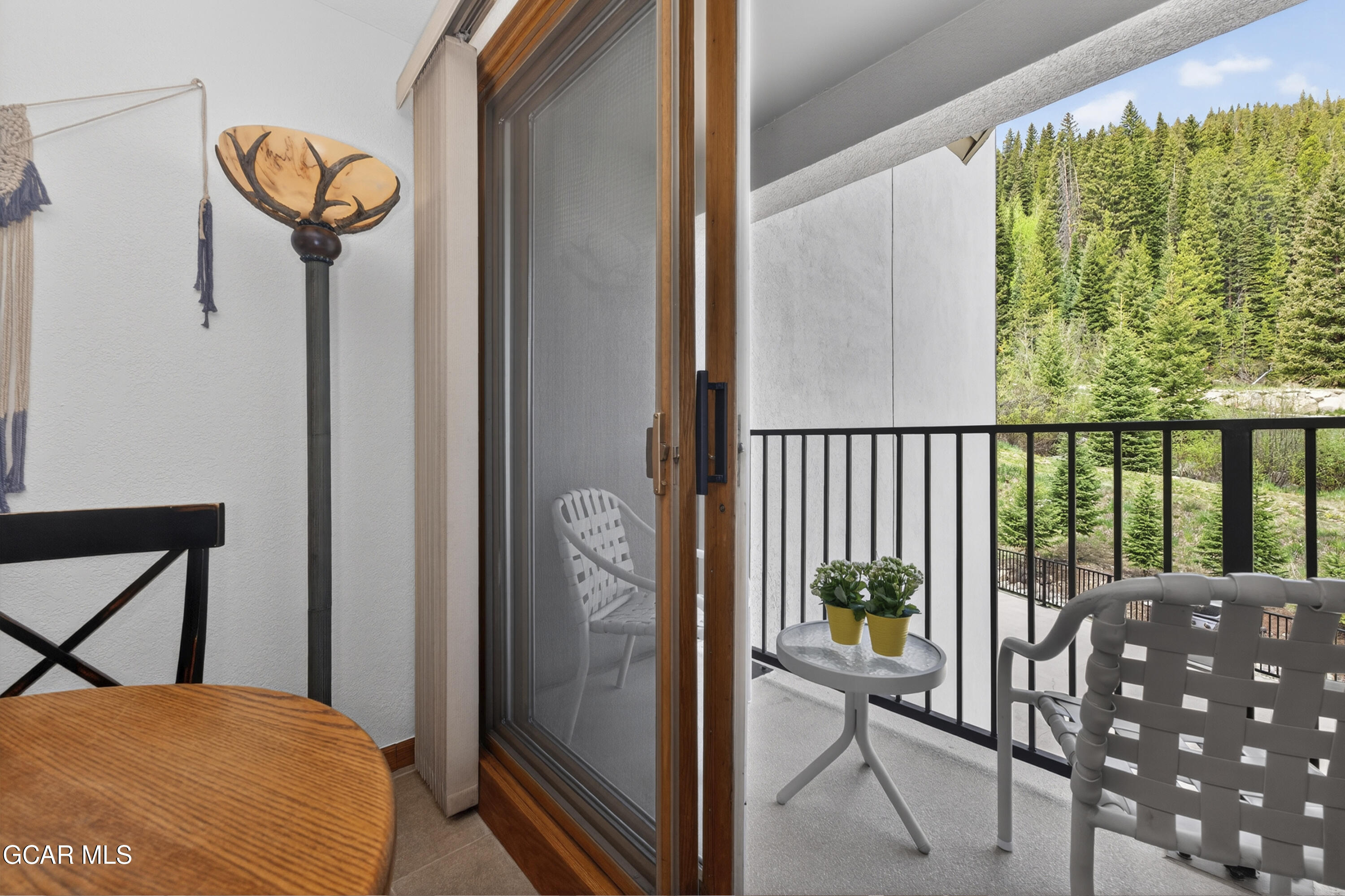 310 Iron Horse Way D3044