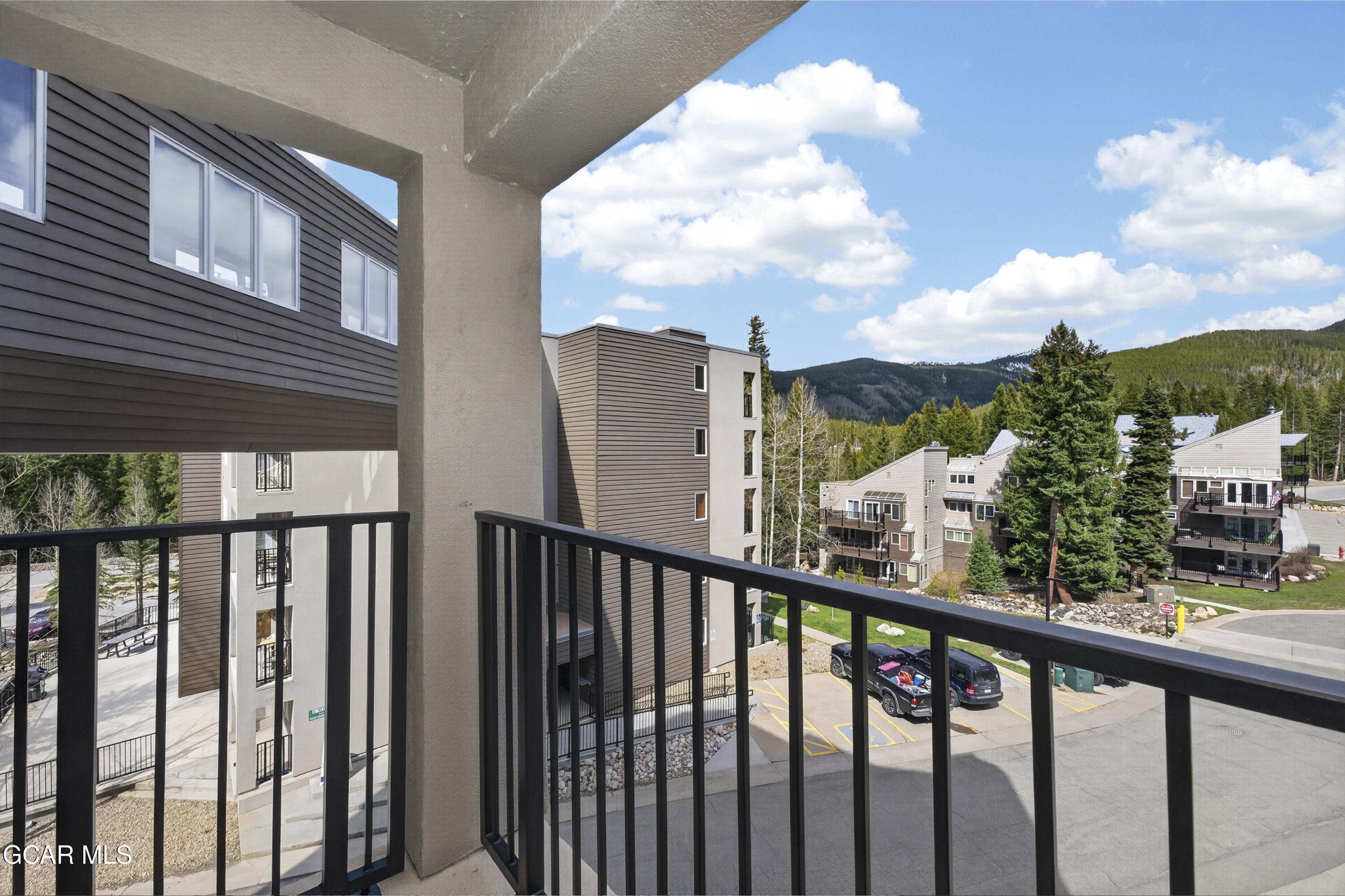 310 Iron Horse Way D4014