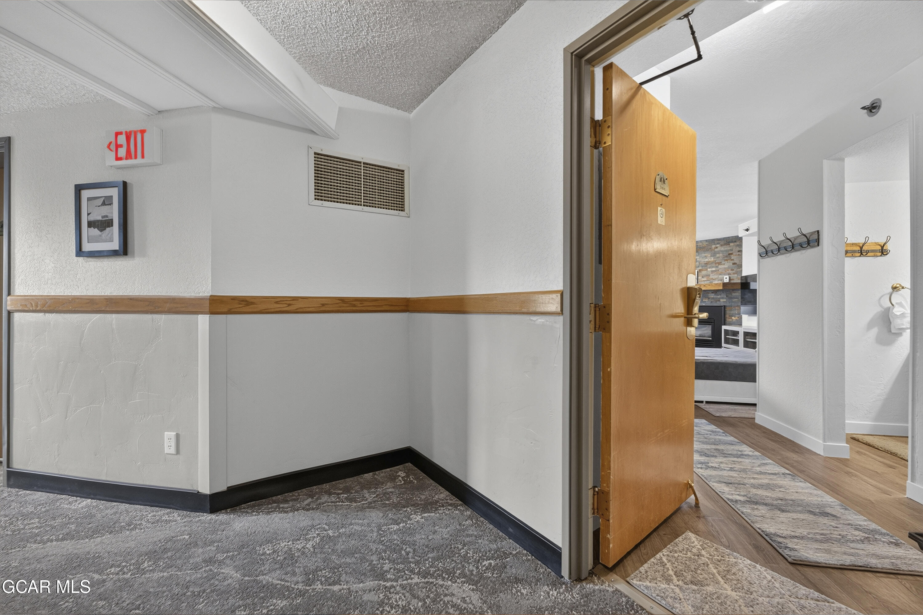 310 Iron Horse Way D4014