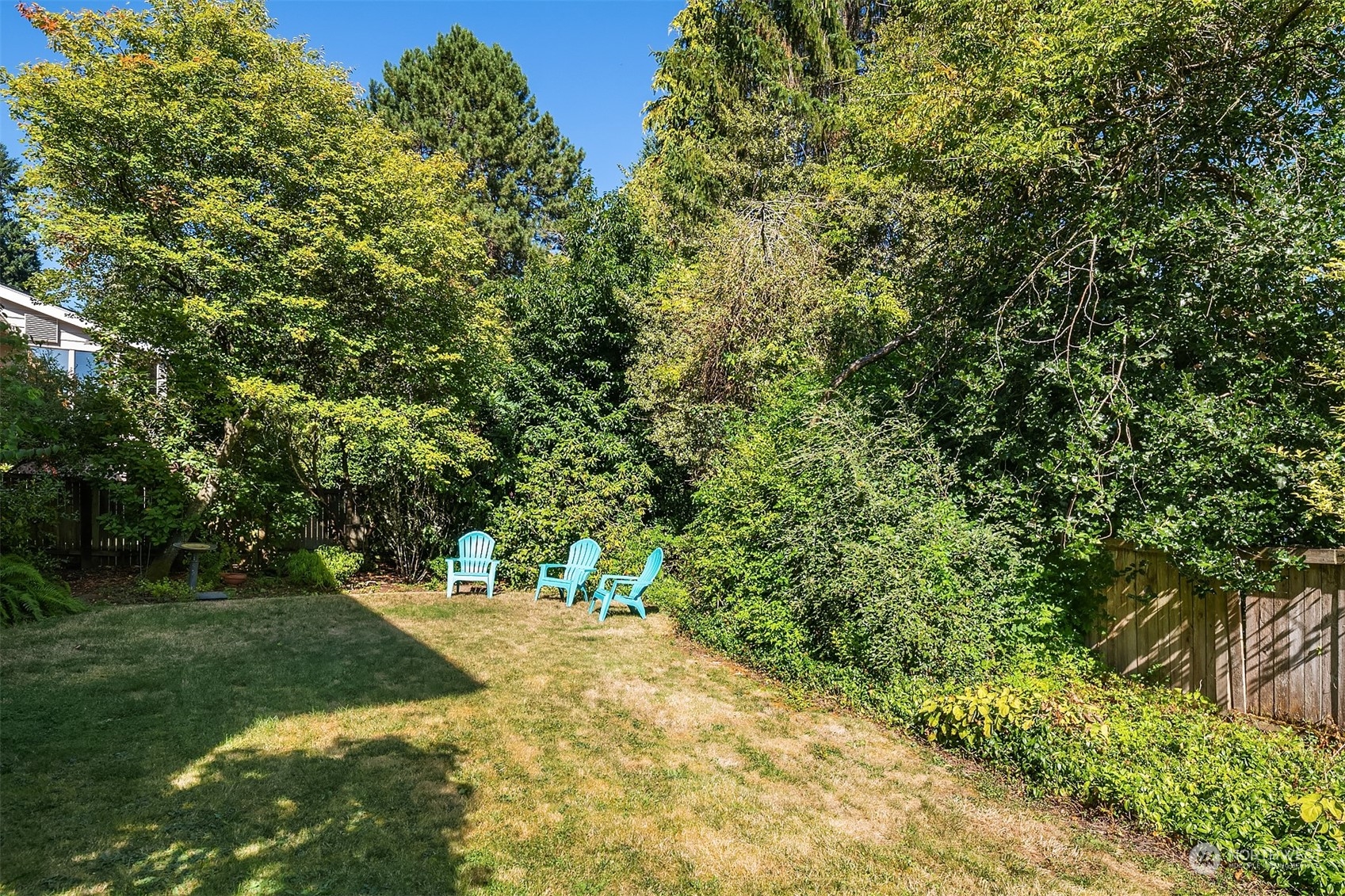 10 164th Avenue NE