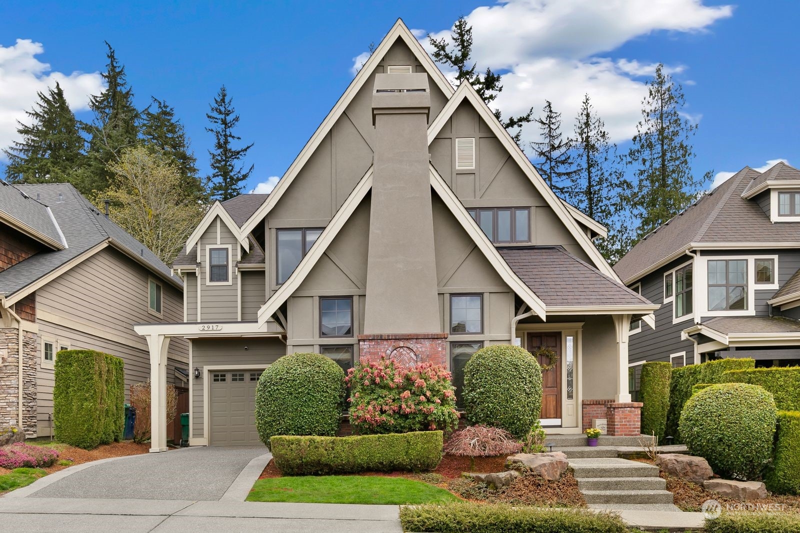 2917 NE Davis Loop