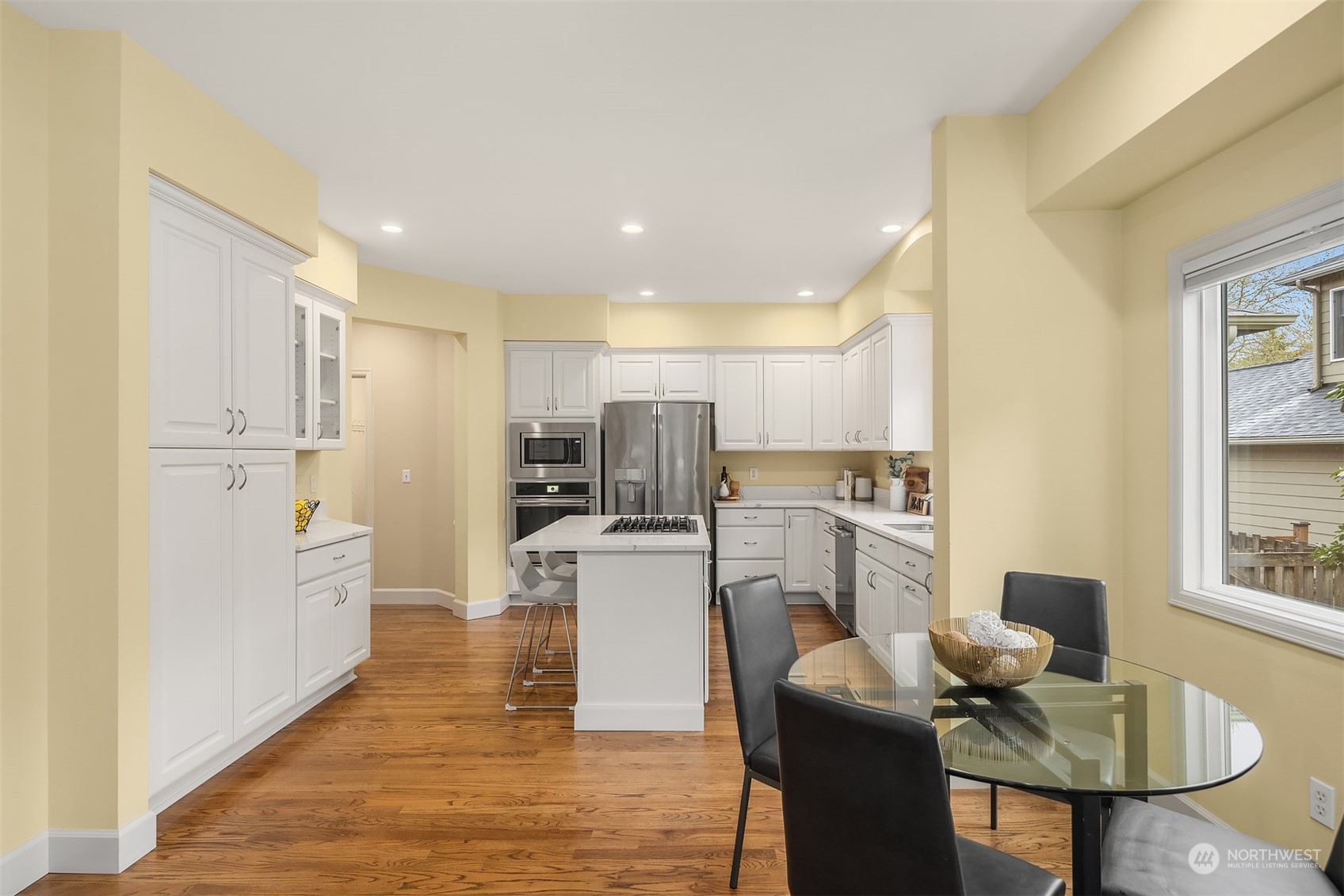 210 249 Place NE