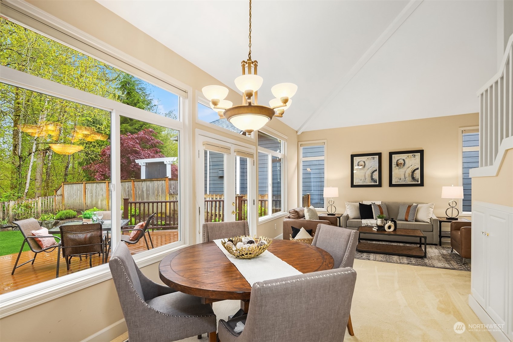 210 249 Place NE