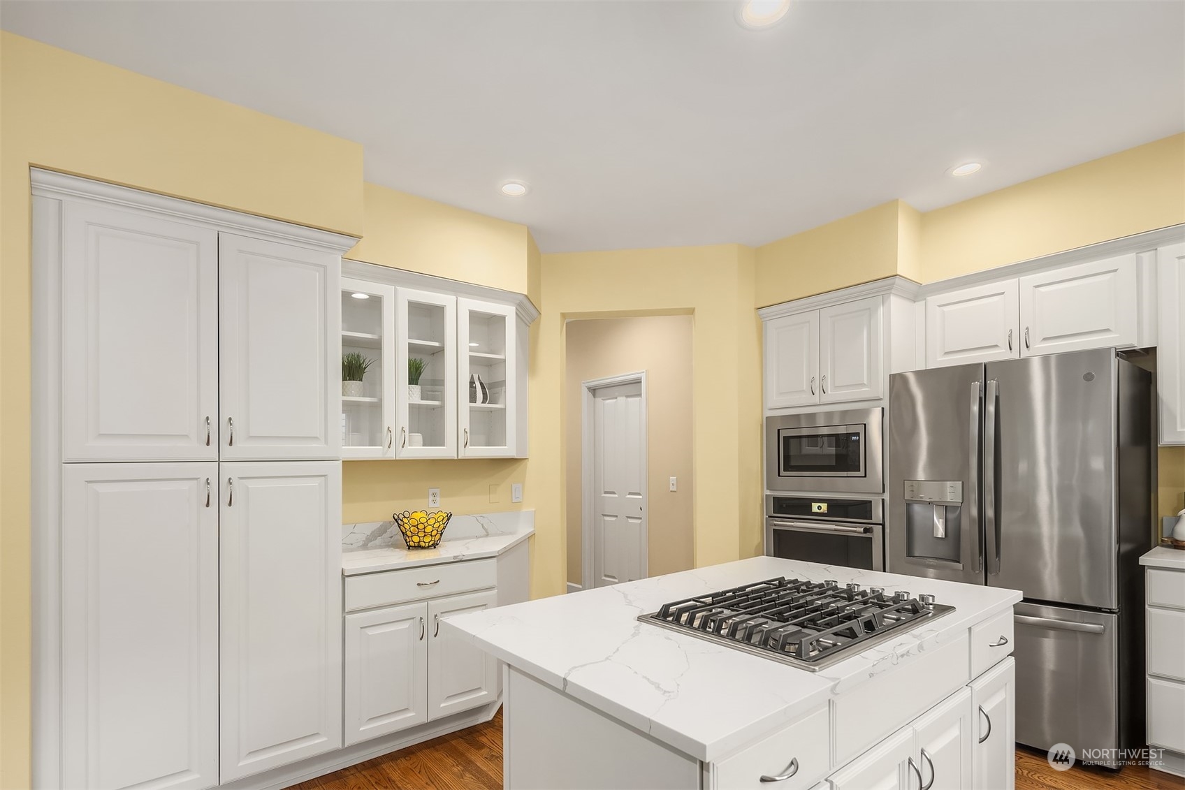 210 249 Place NE