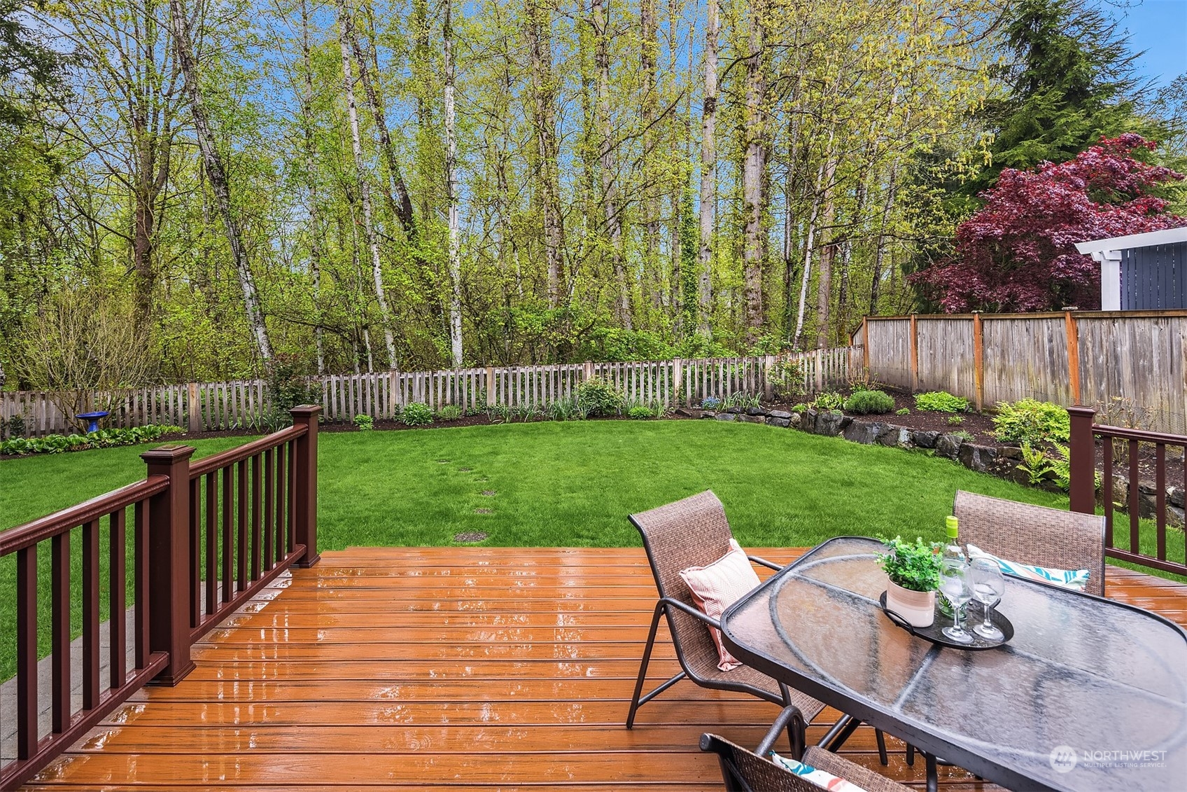 210 249 Place NE
