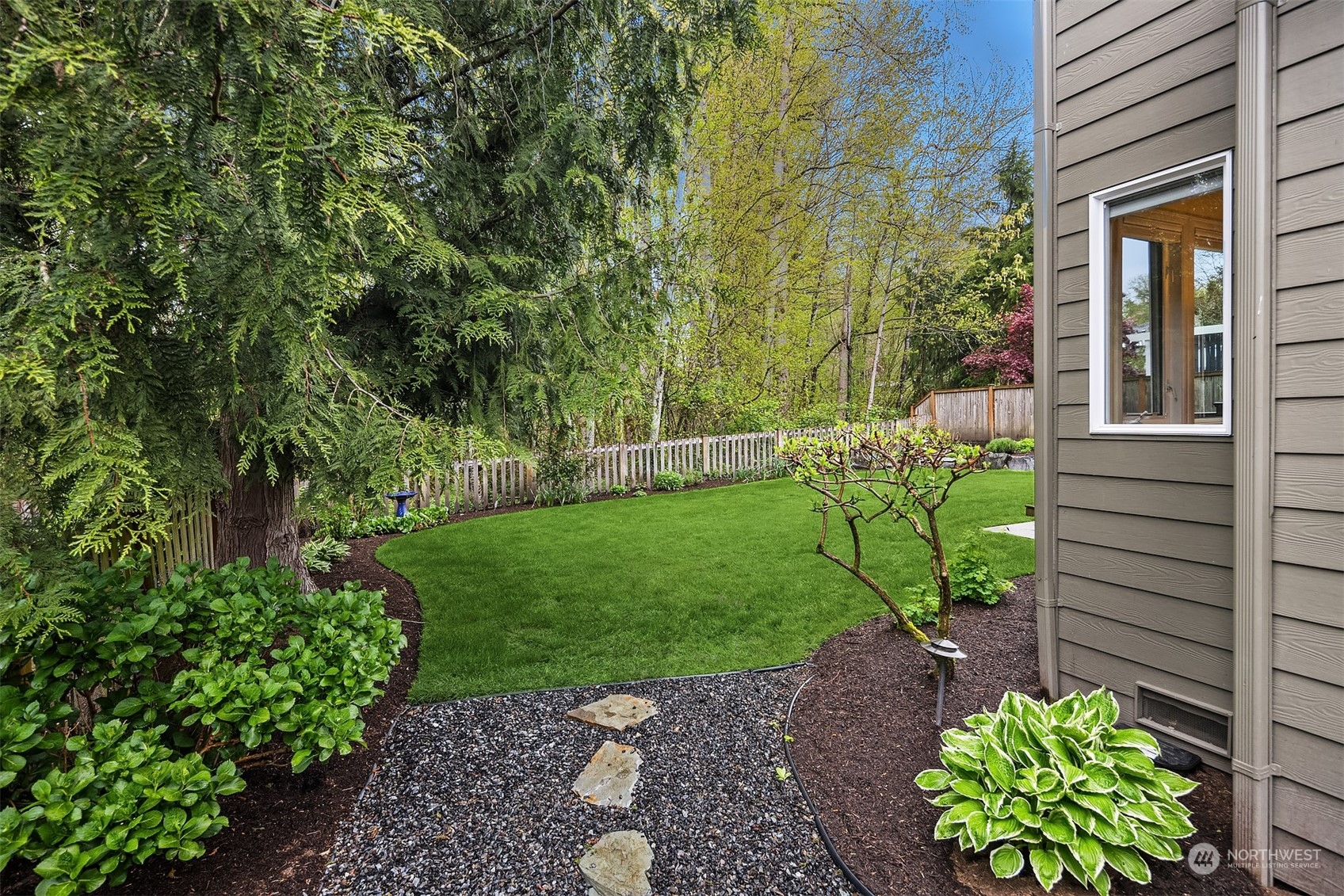 210 249 Place NE