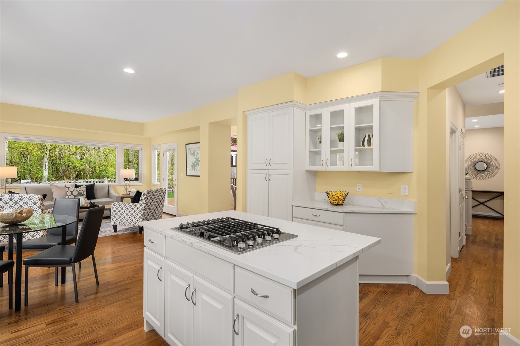 210 249 Place NE