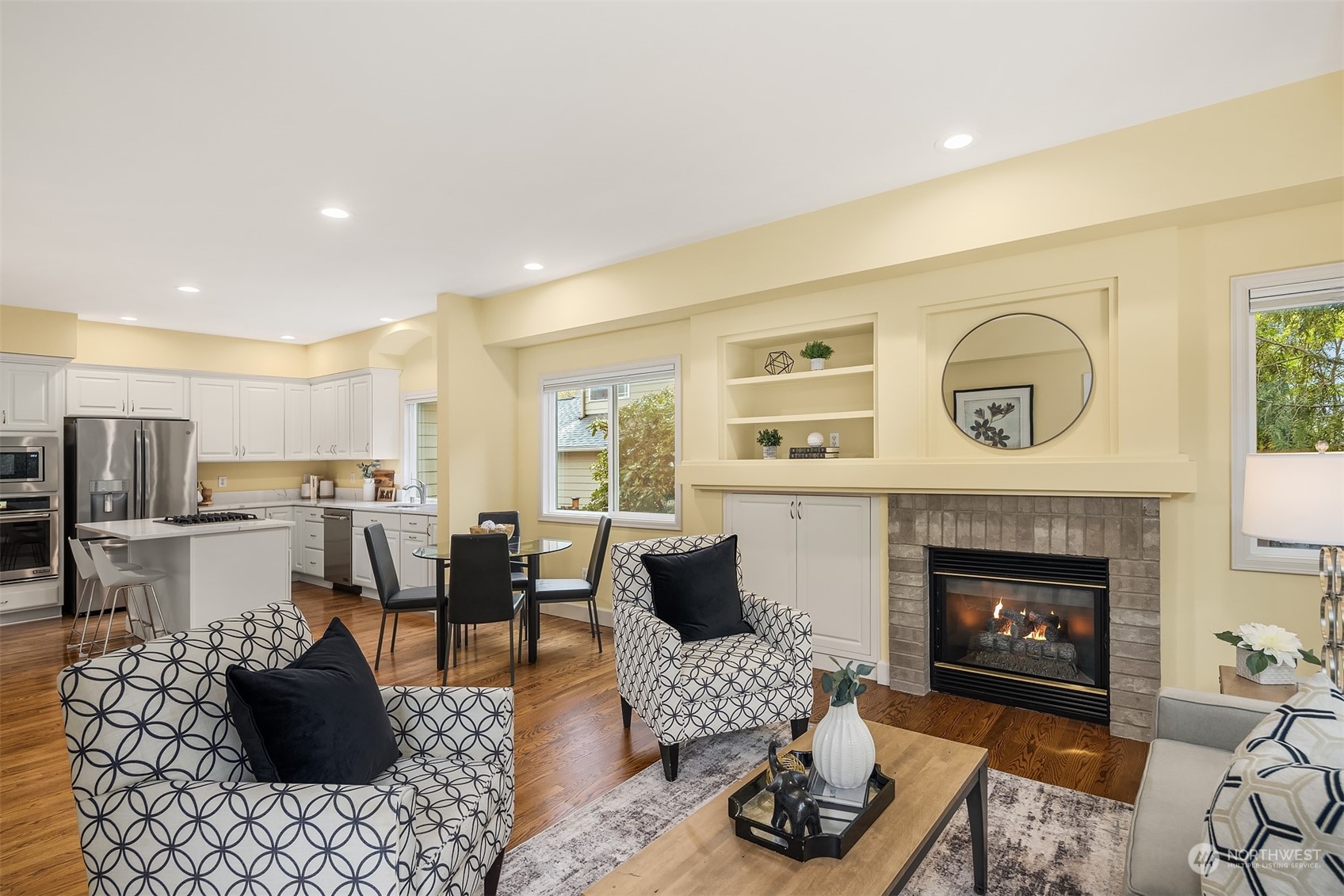 210 249 Place NE