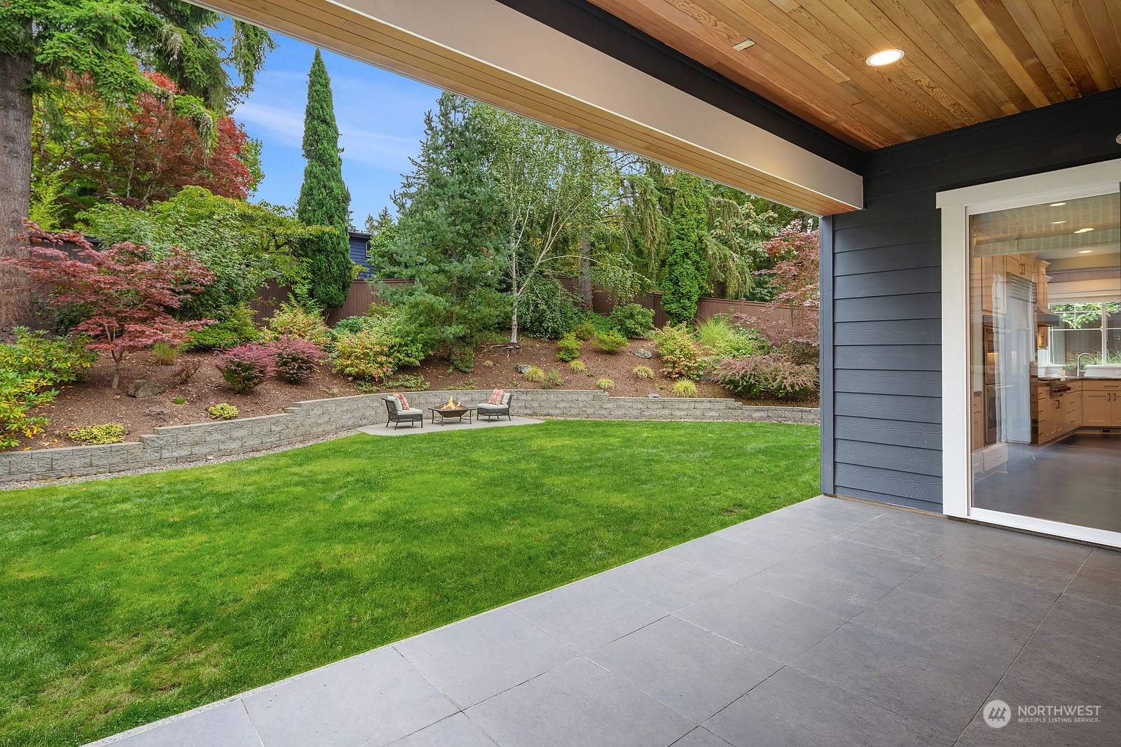 8423 SE 46th Street