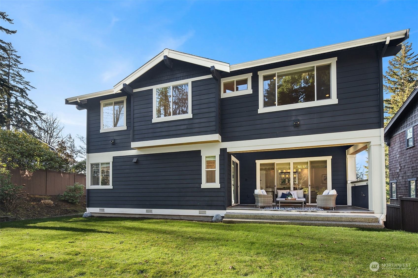 8423 SE 46th Street