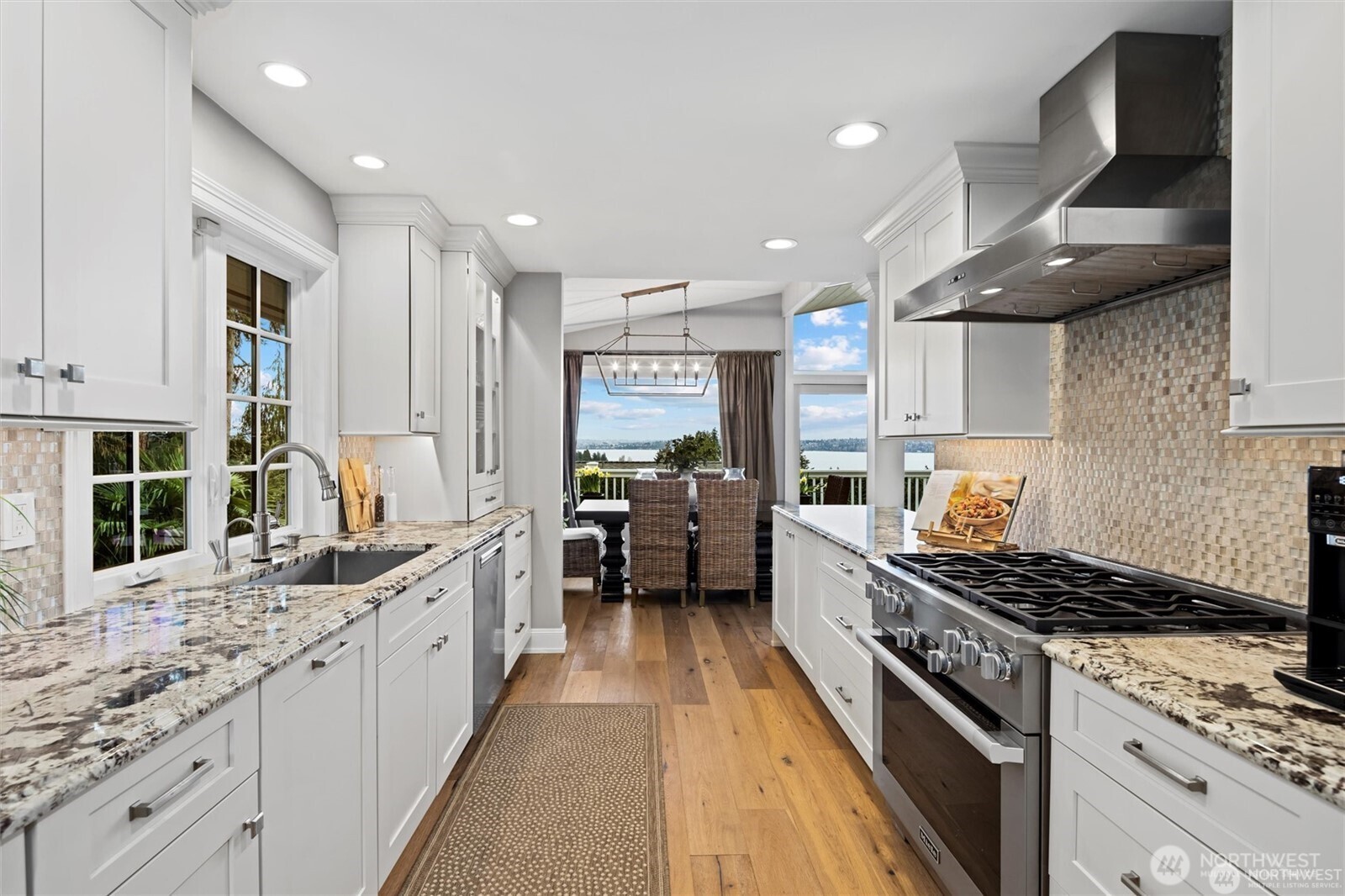 10515 NE 48th Place