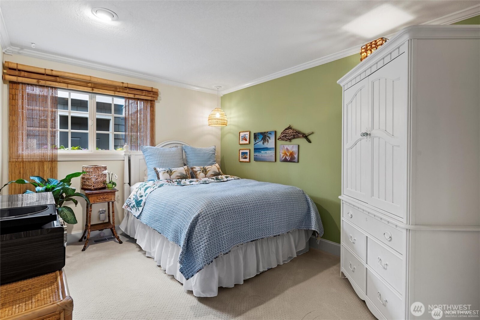 10515 NE 48th Place