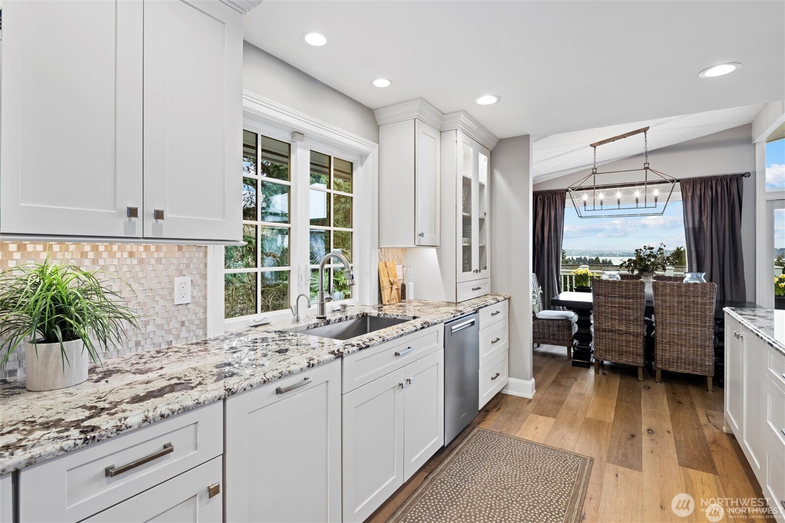 10515 NE 48th Place