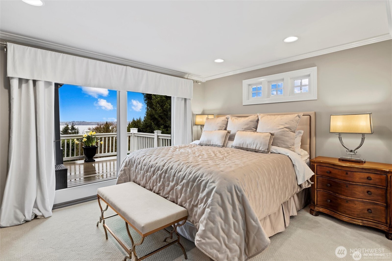10515 NE 48th Place