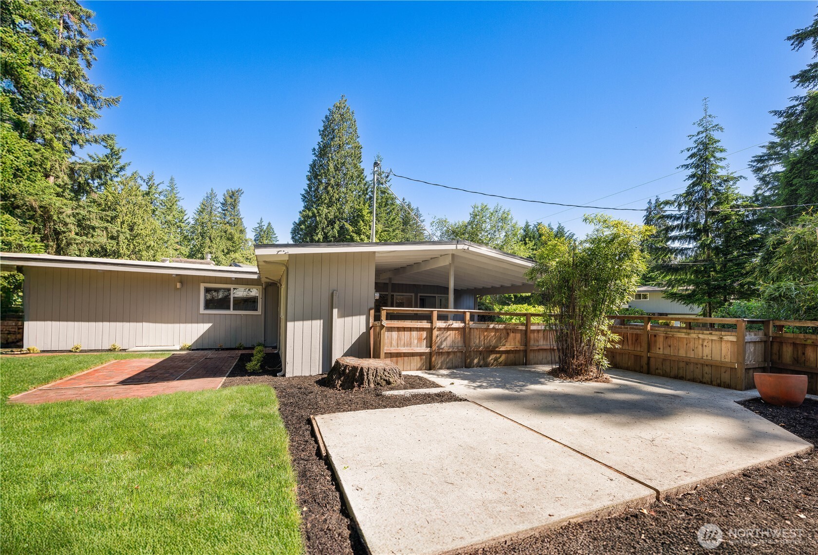 639 130th Avenue NE