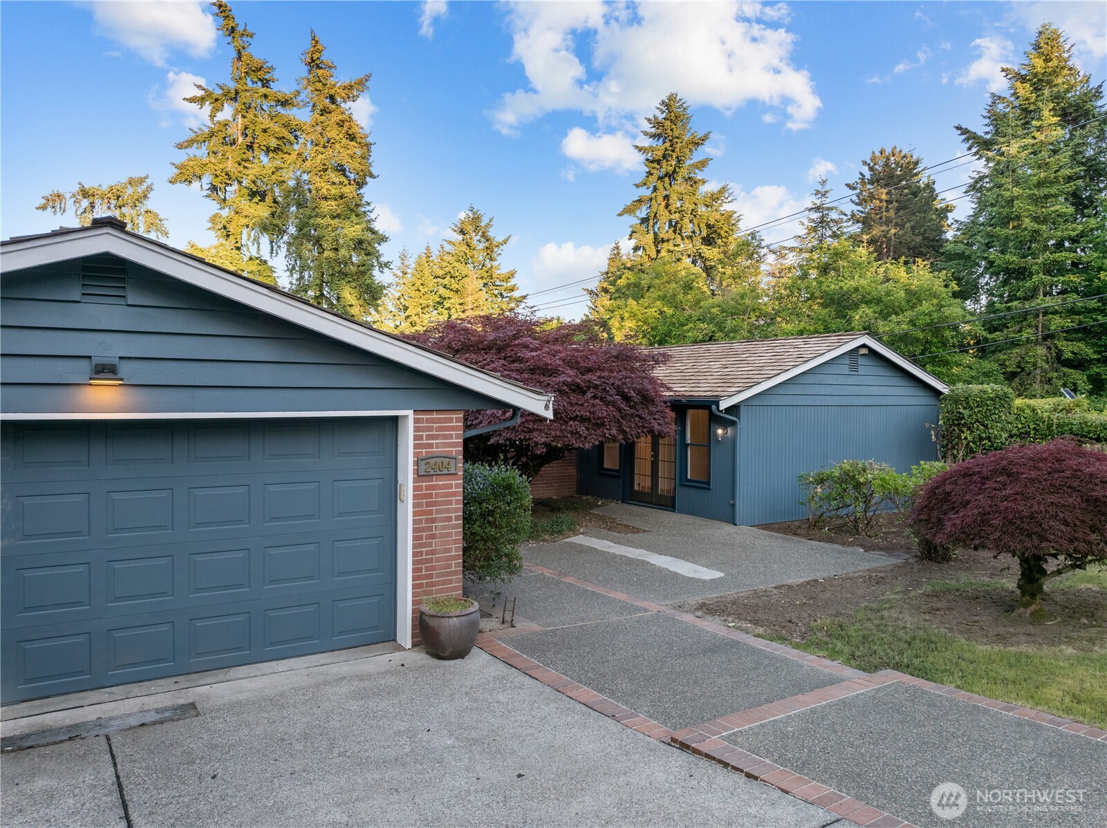 2404 79th Avenue NE