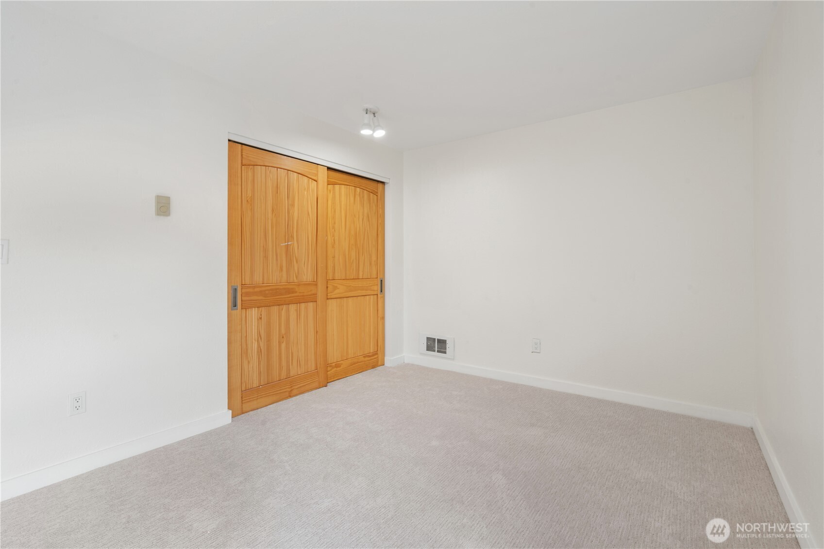 10007 NE 12th Street Unit: 108